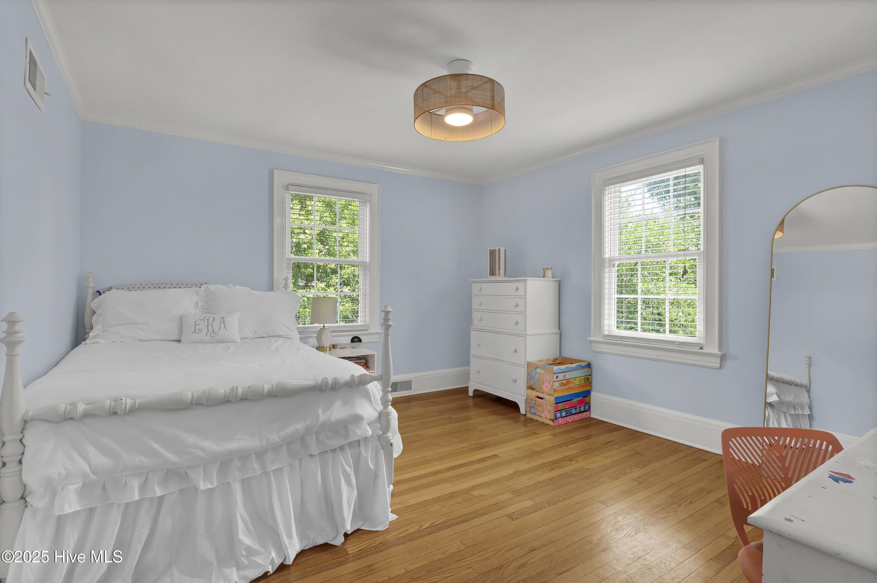 100557431 | Photo 19