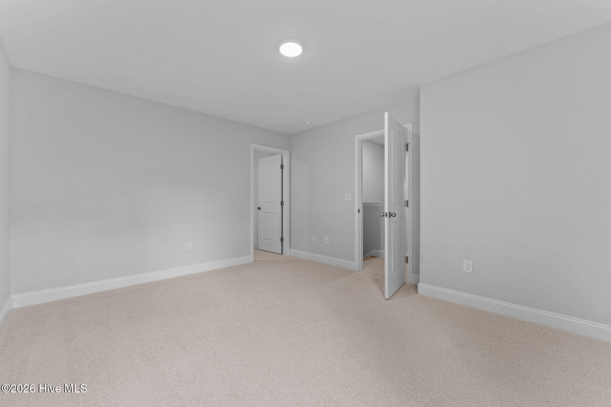 180 Longleaf Drive