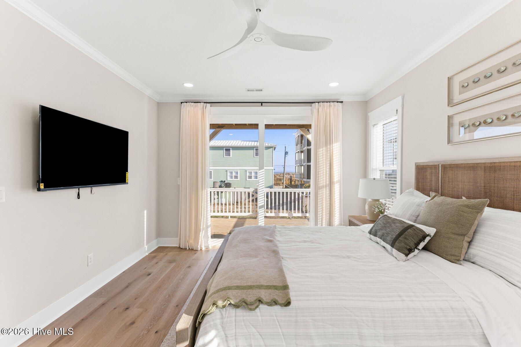 100561823 | Photo 36