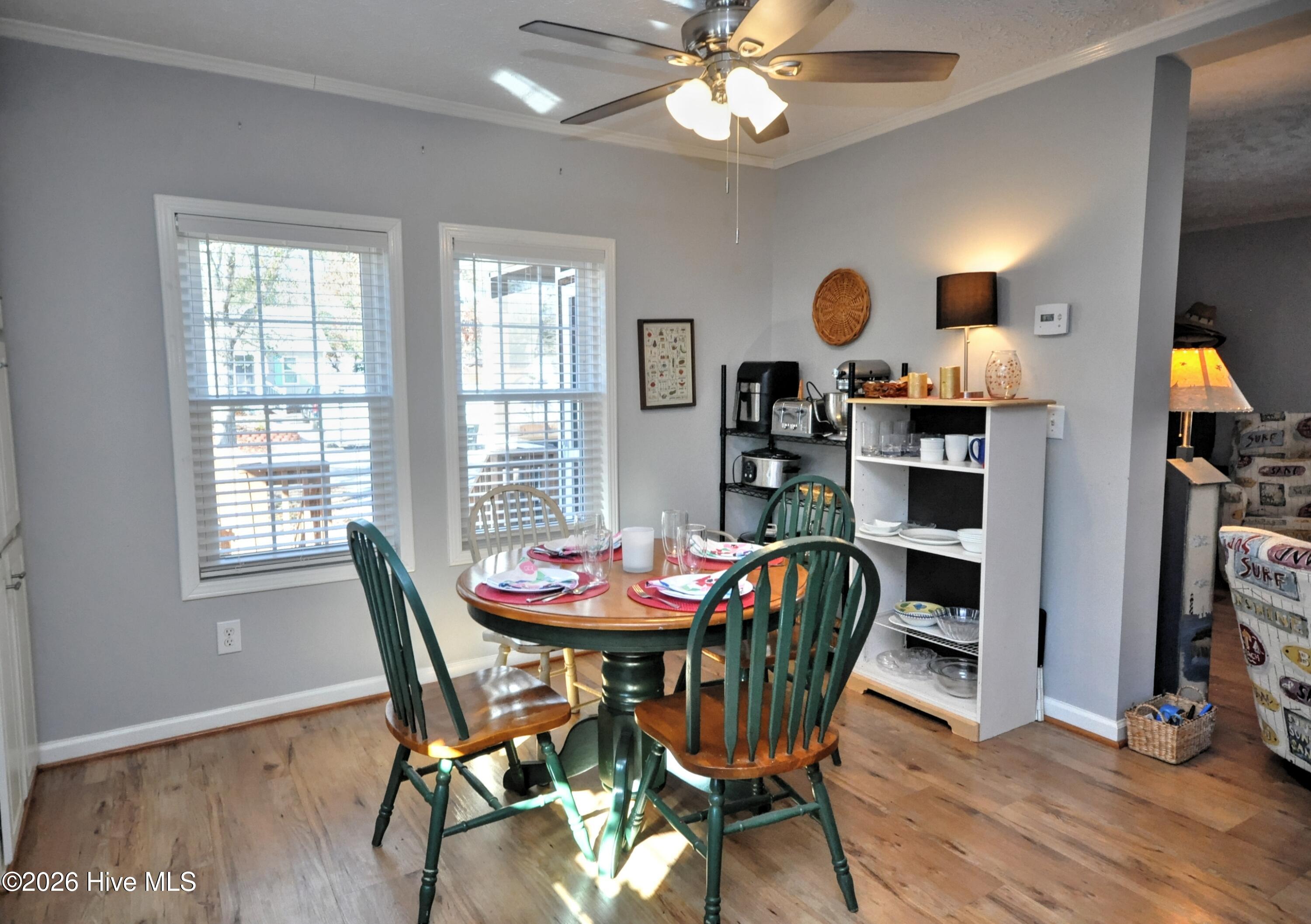 100550740 | Photo 11