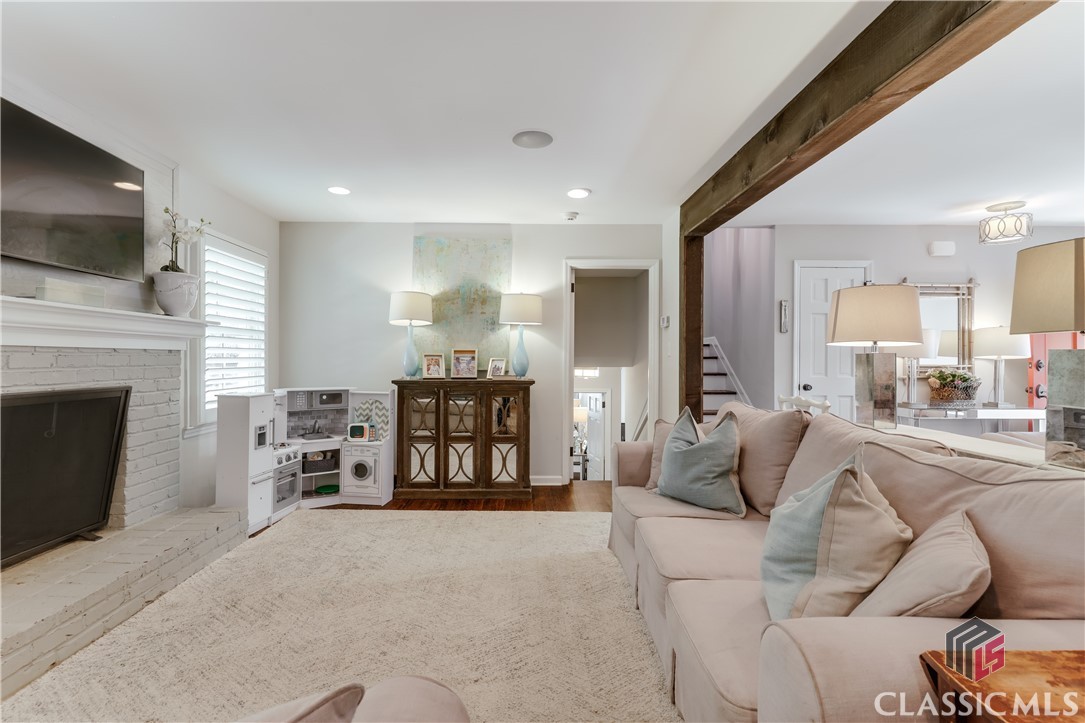 335 Duncan Springs Road