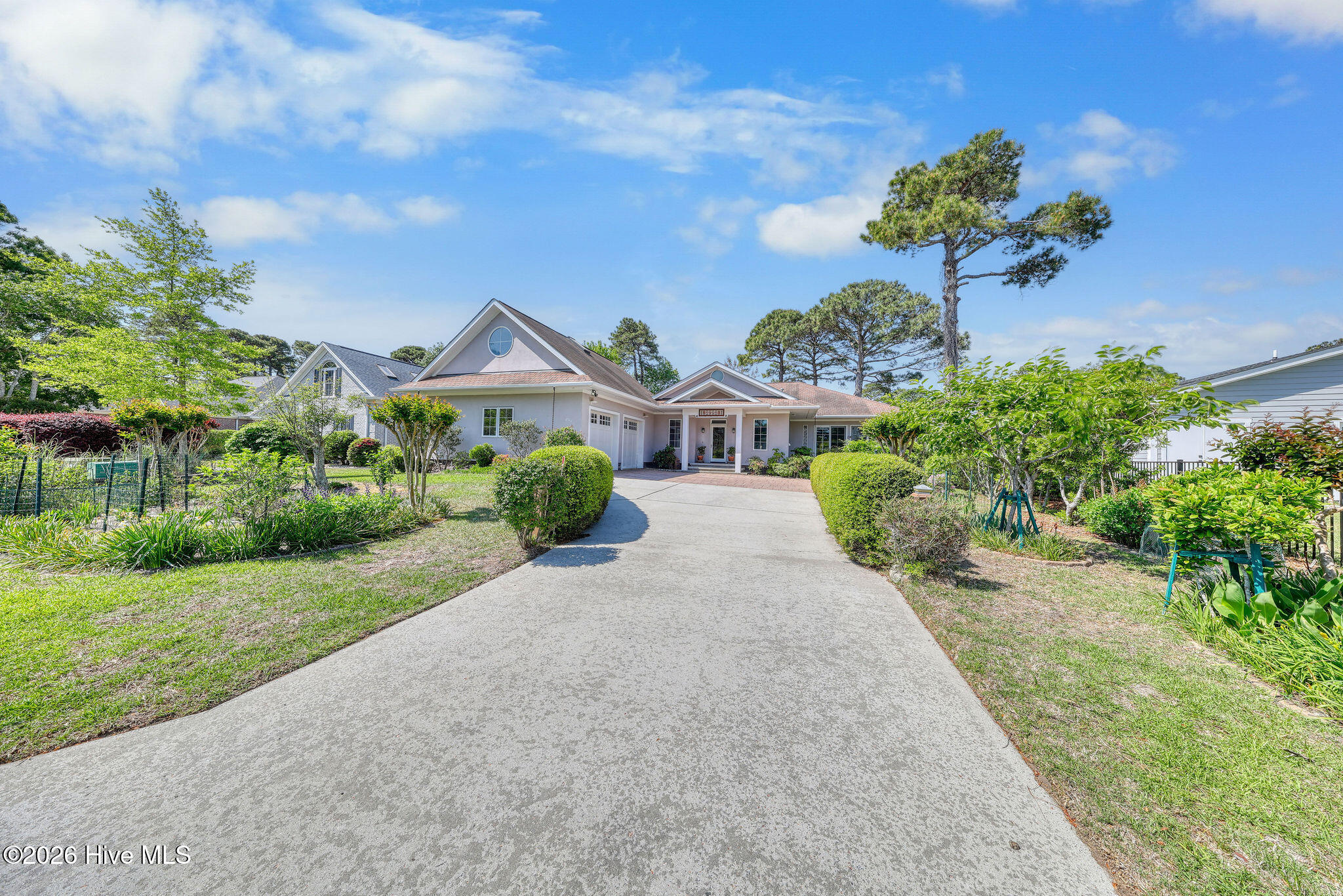 100569152 | Photo 70