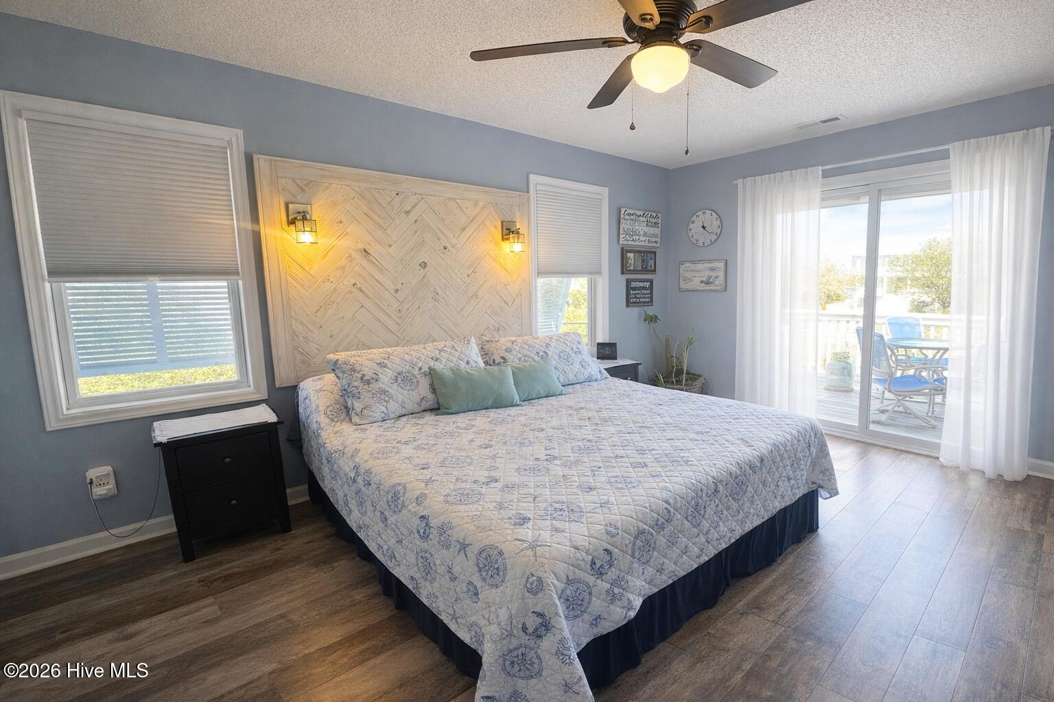 100560834 | Photo 20