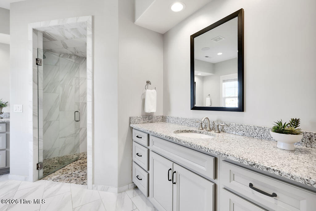 100555055 | Photo 19