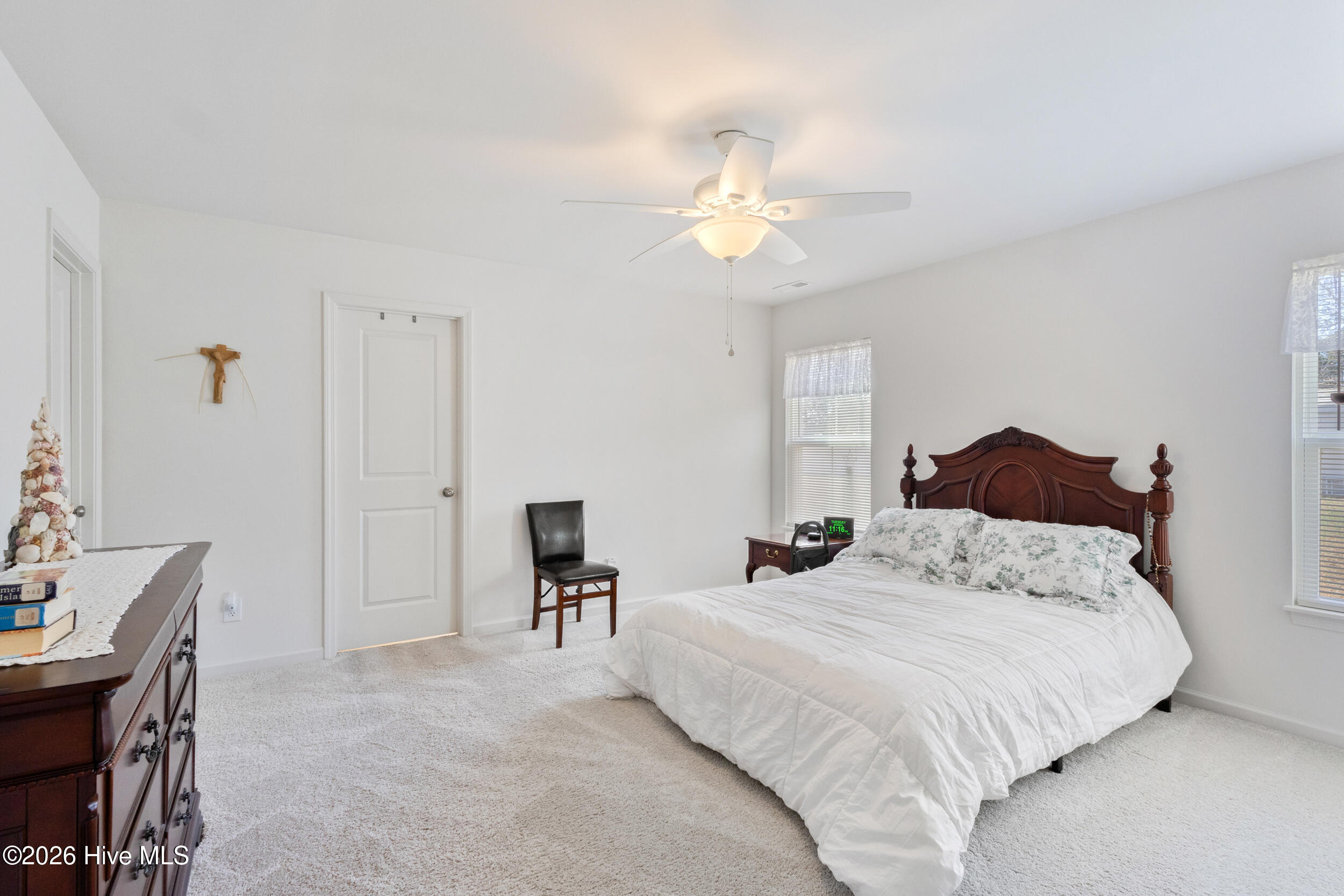 100549319 | Photo 27