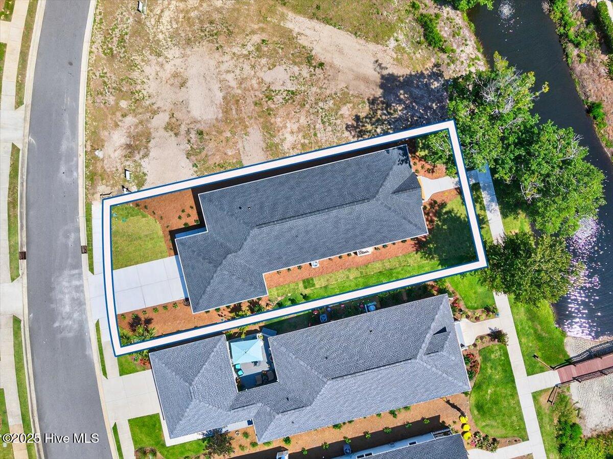 100504765 | Photo 50