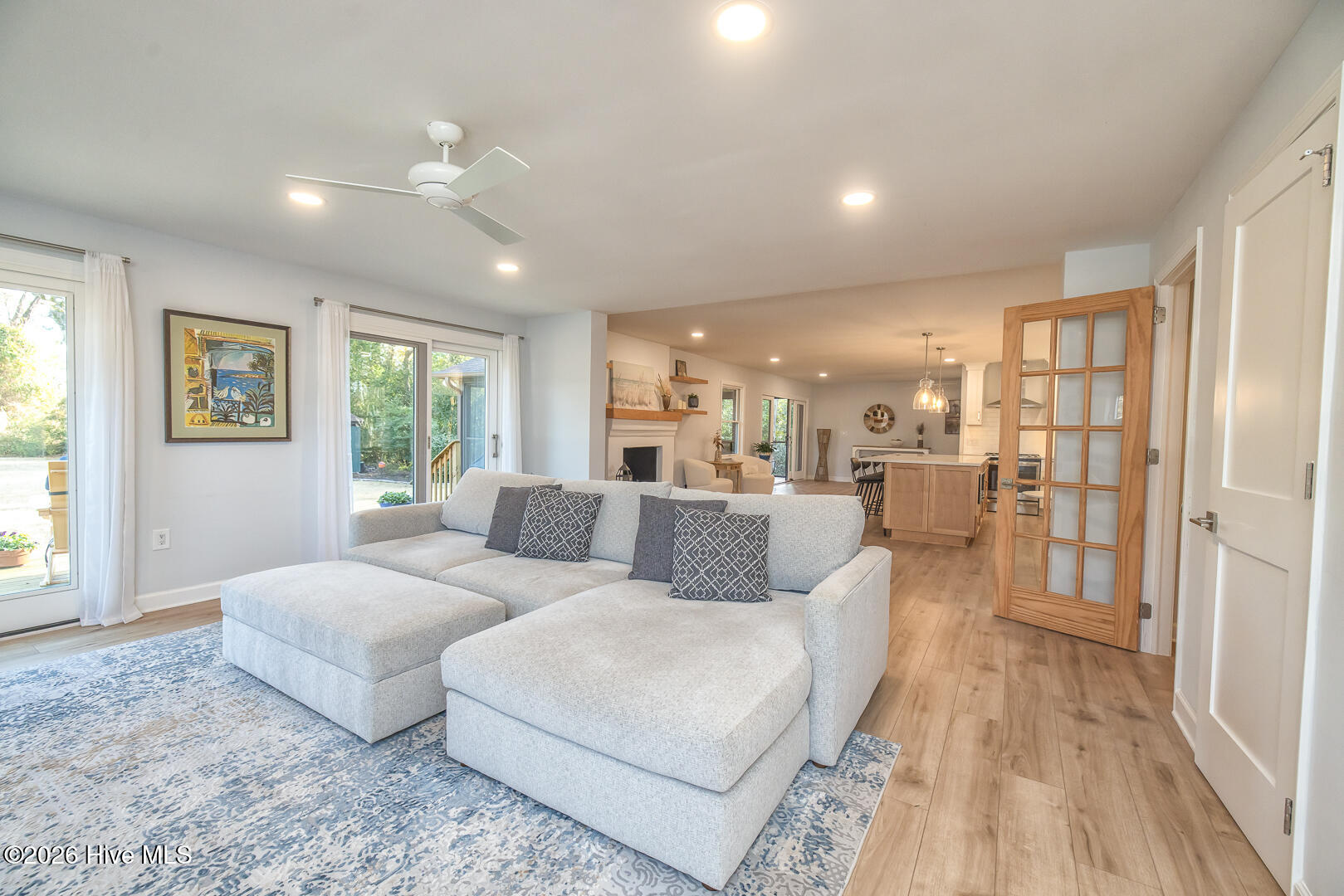 100553040 | Photo 20