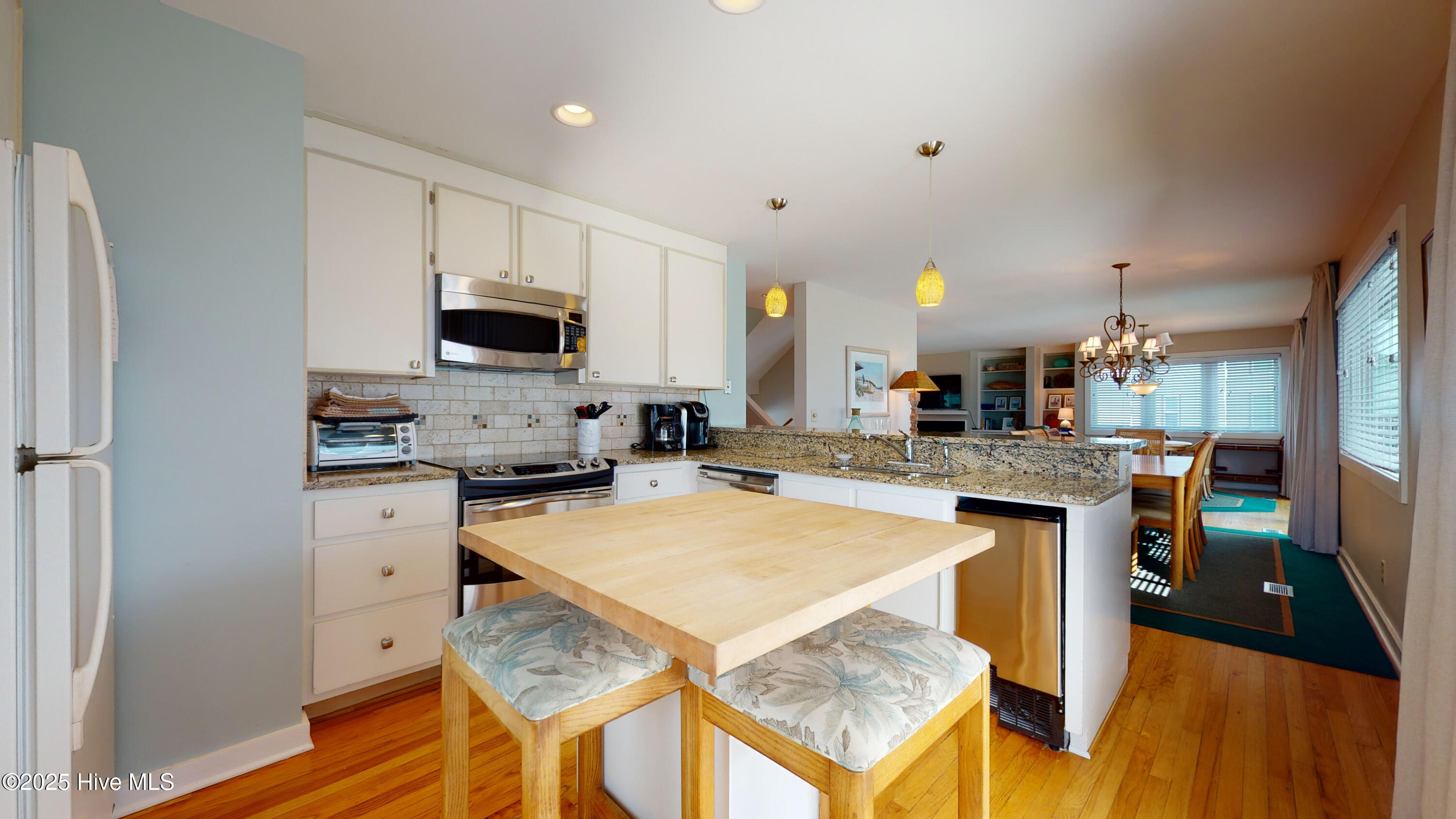 100553724 | Photo 37