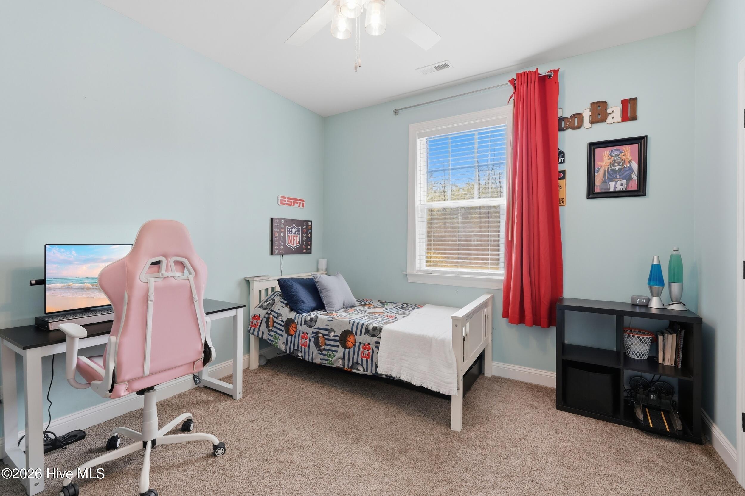 100565388 | Photo 45