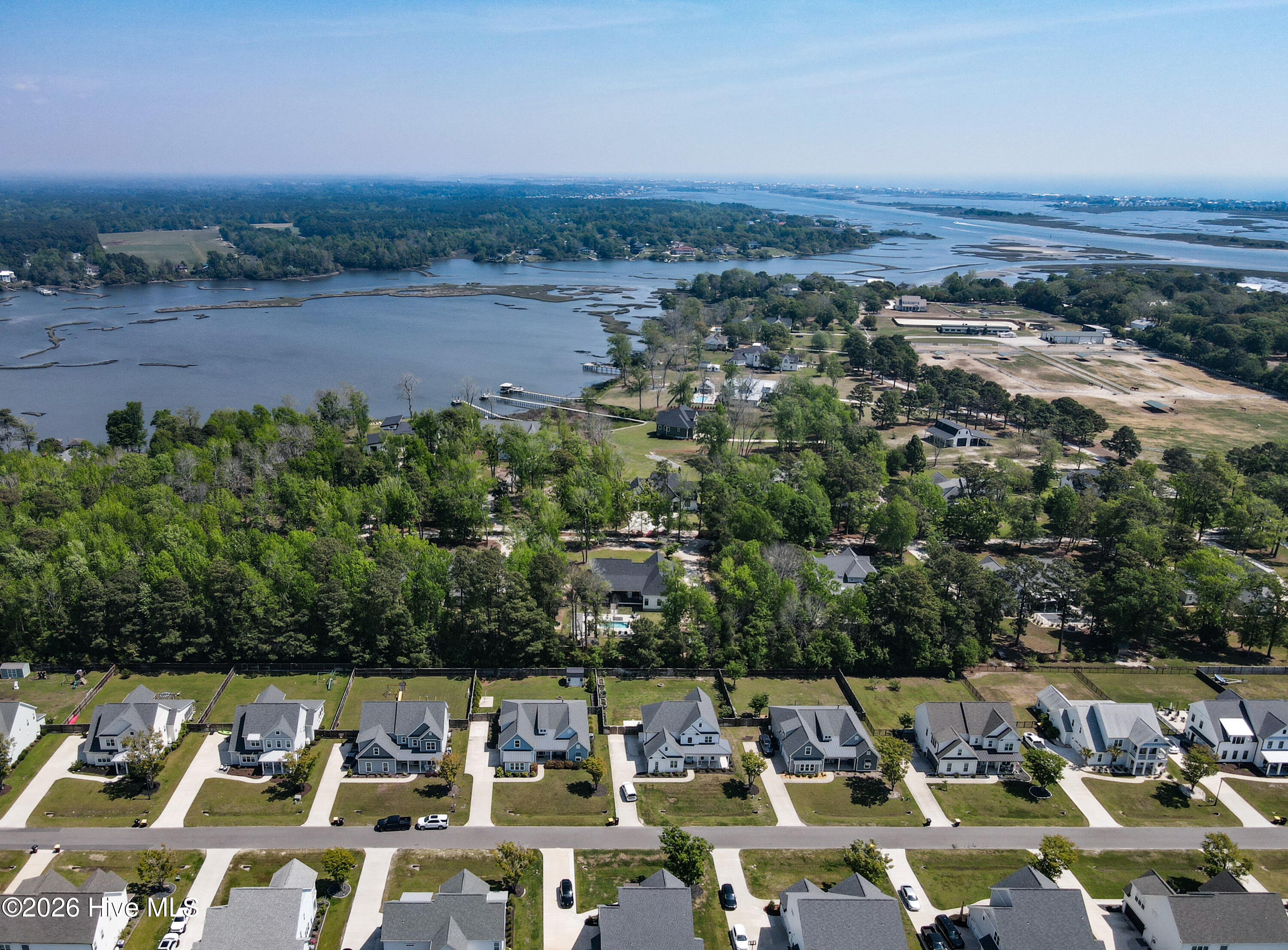 100567915 | Photo 104