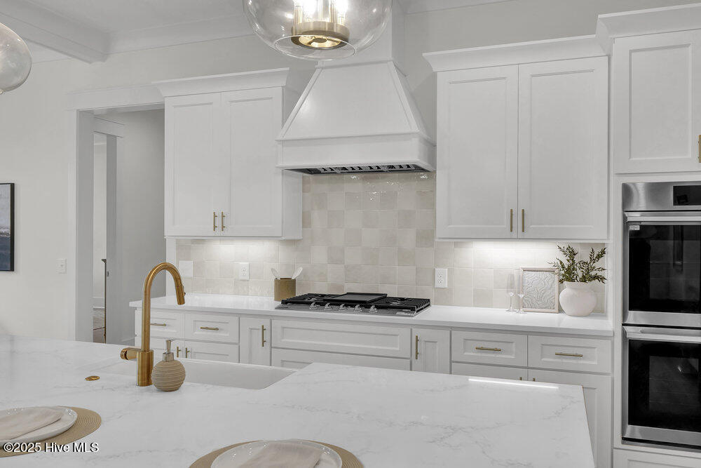 100509390 | Photo 15