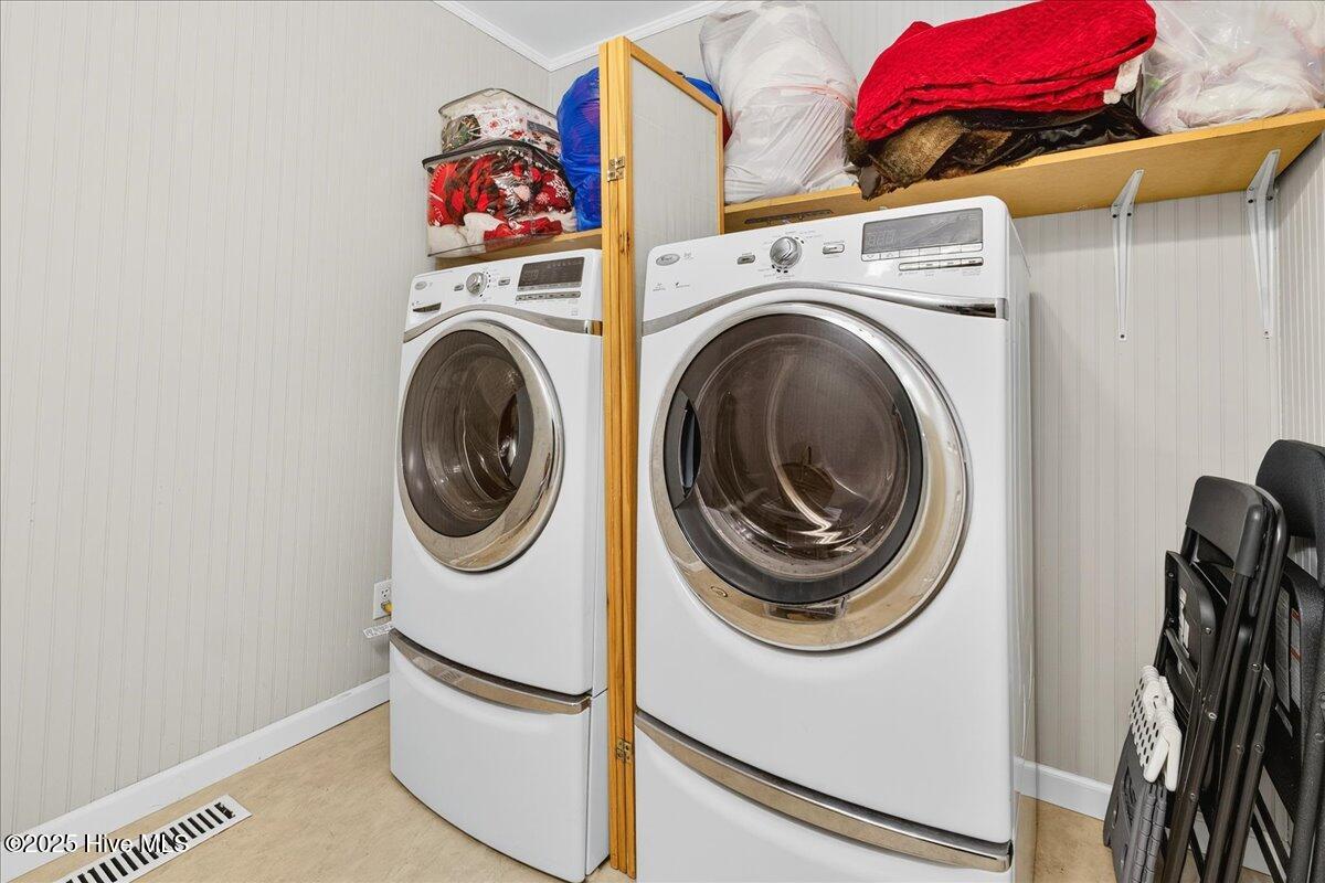 100535410 | Photo 30