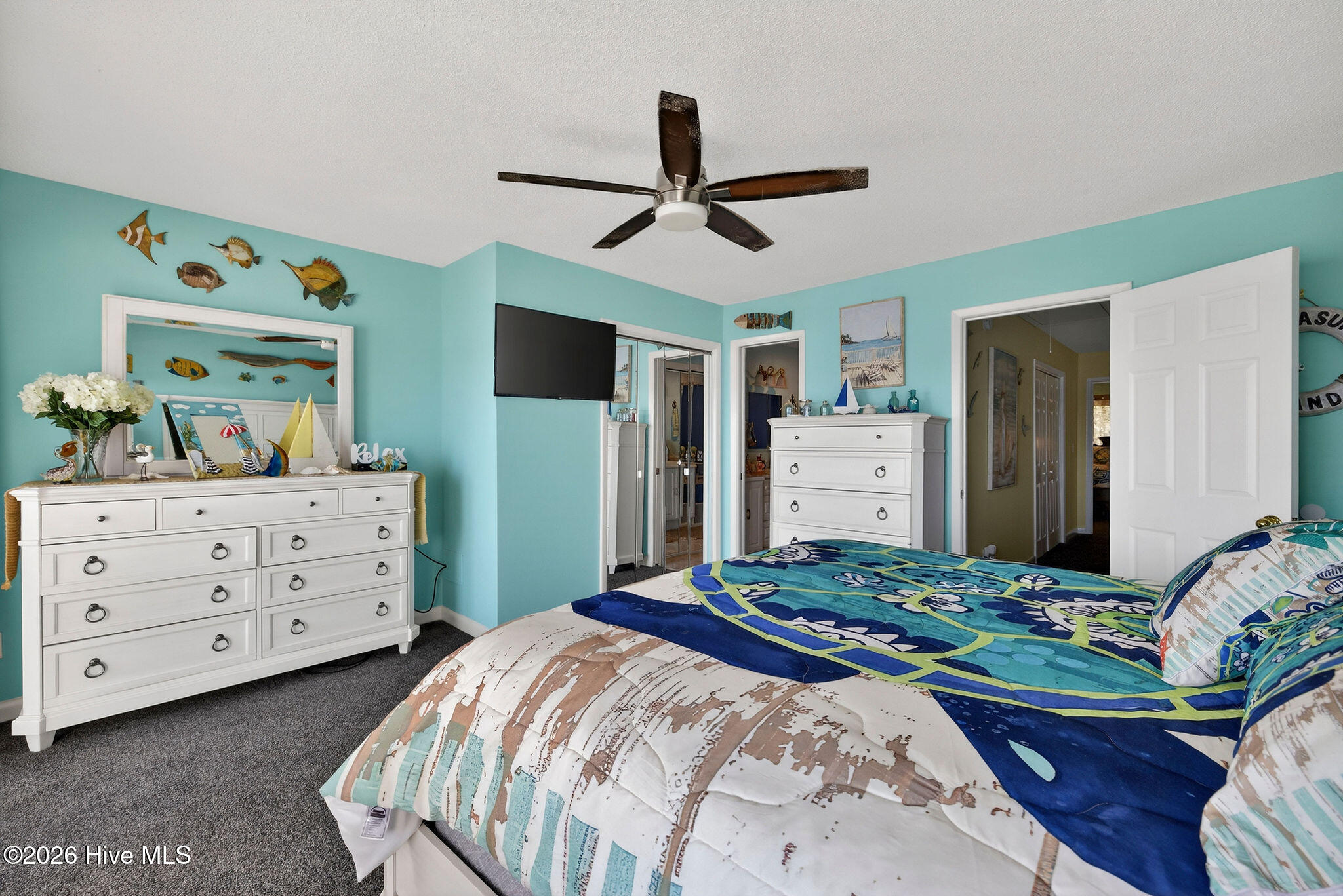 100564348 | Photo 27