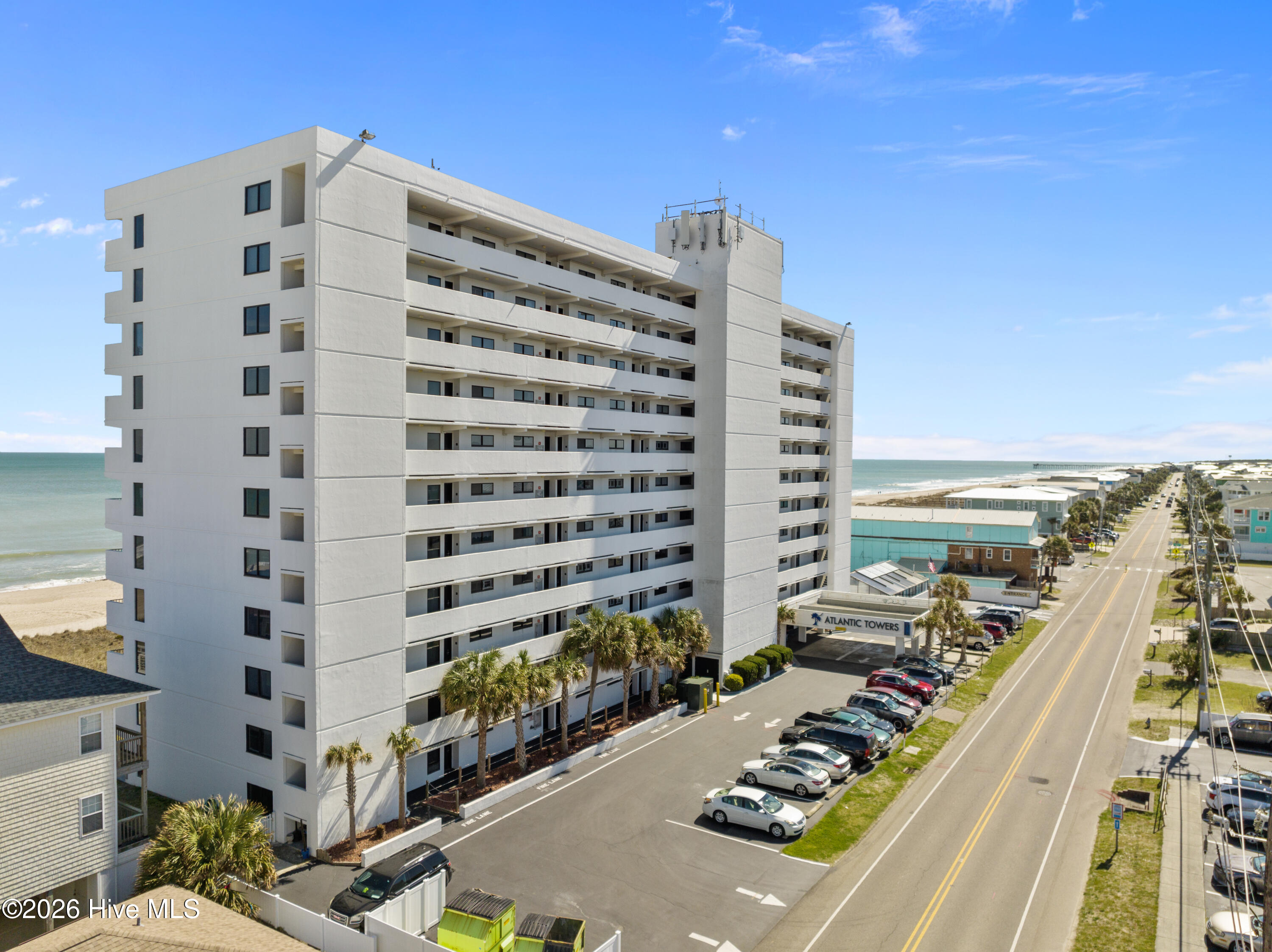 100565649 | Photo 36