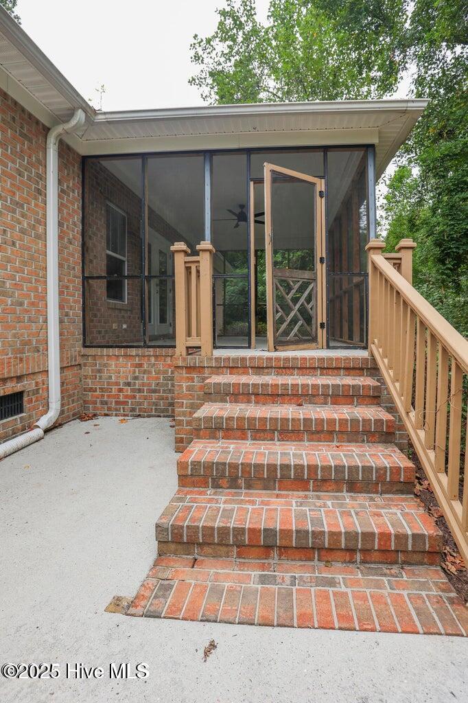 100534636 | Photo 20