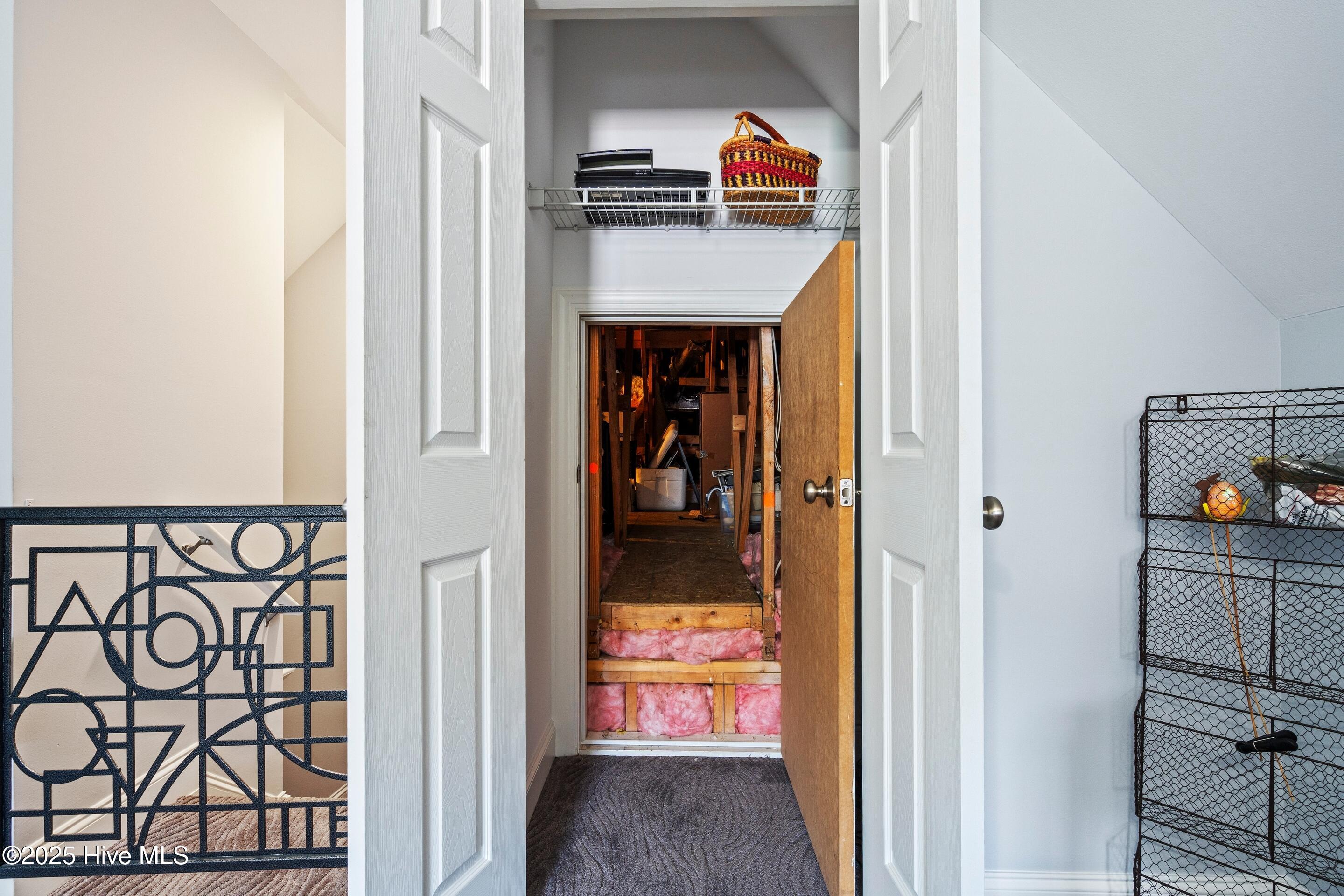 100541104 | Photo 64