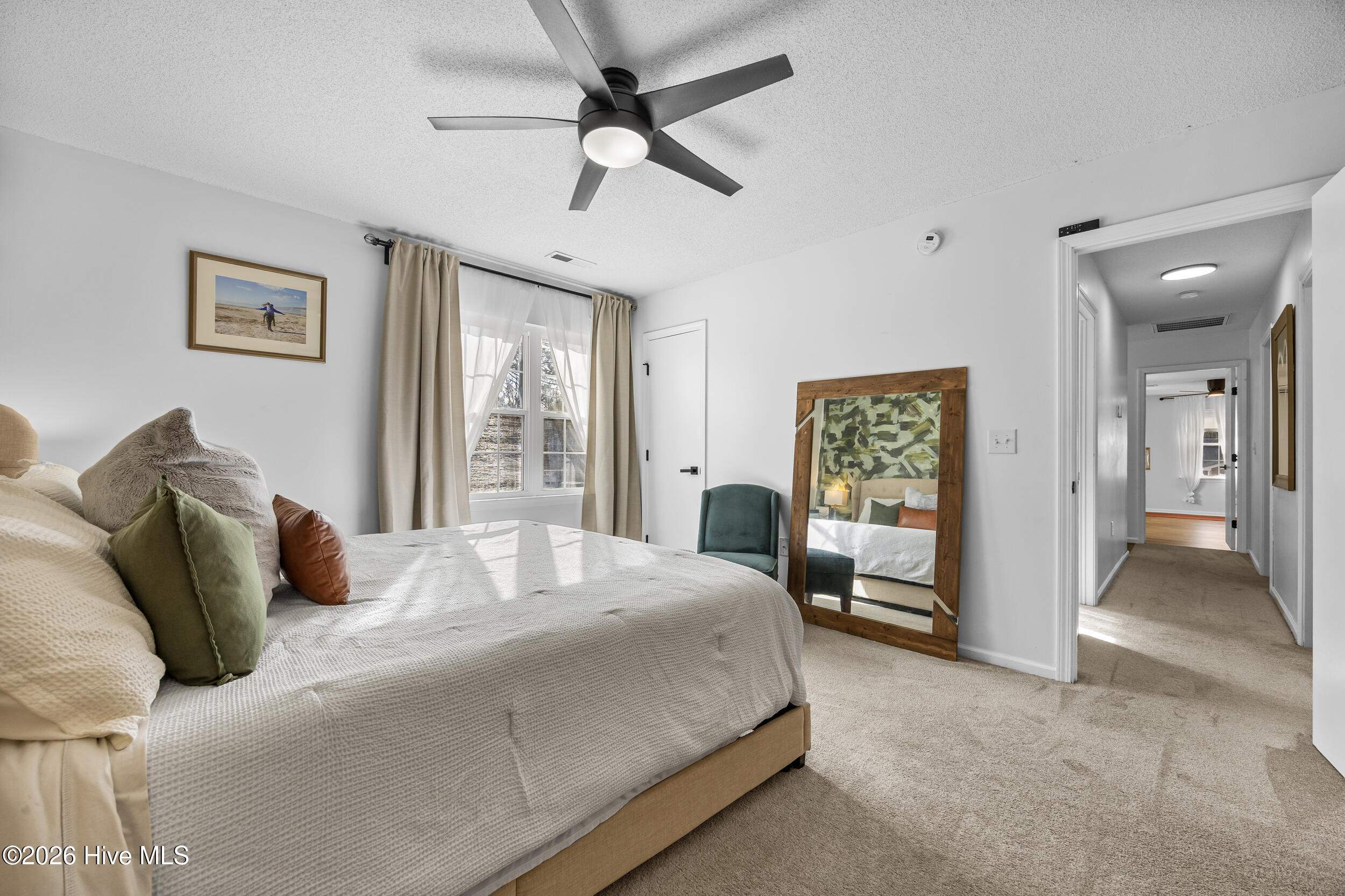 100547983 | Photo 20