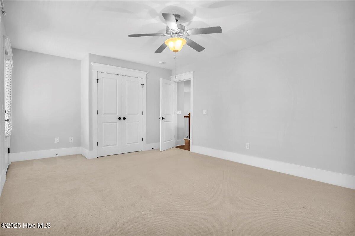 100523445 | Photo 52