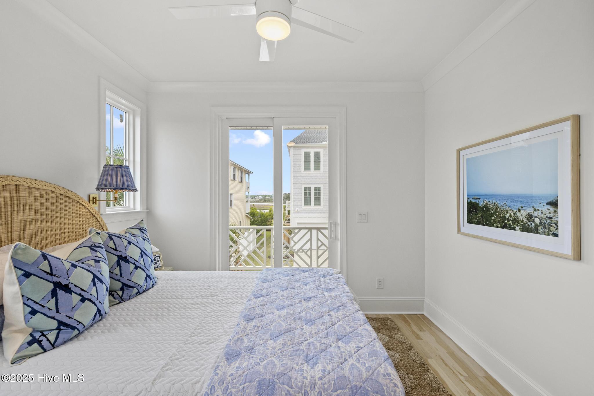 100565849 | Photo 27