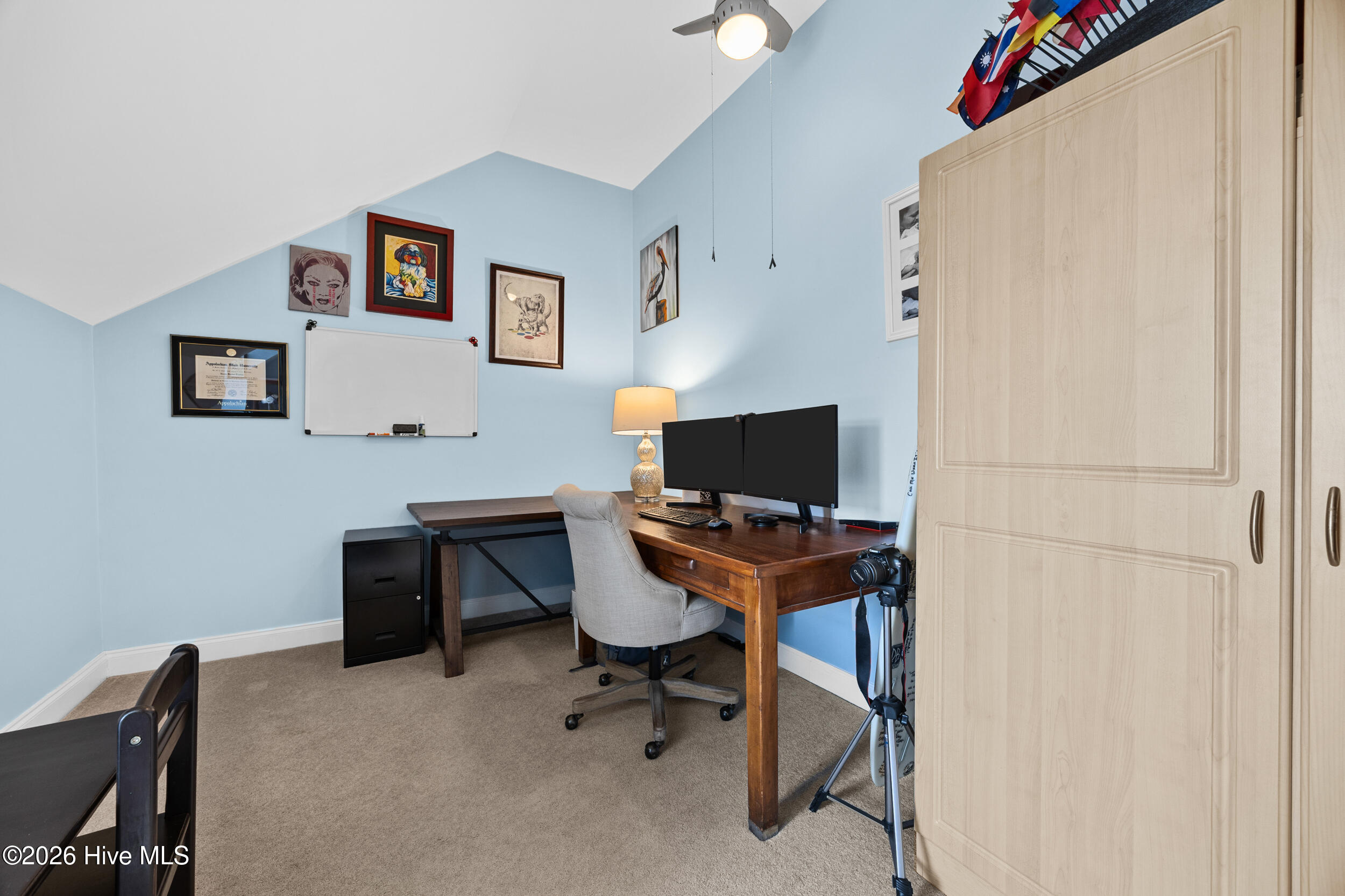 100567542 | Photo 54