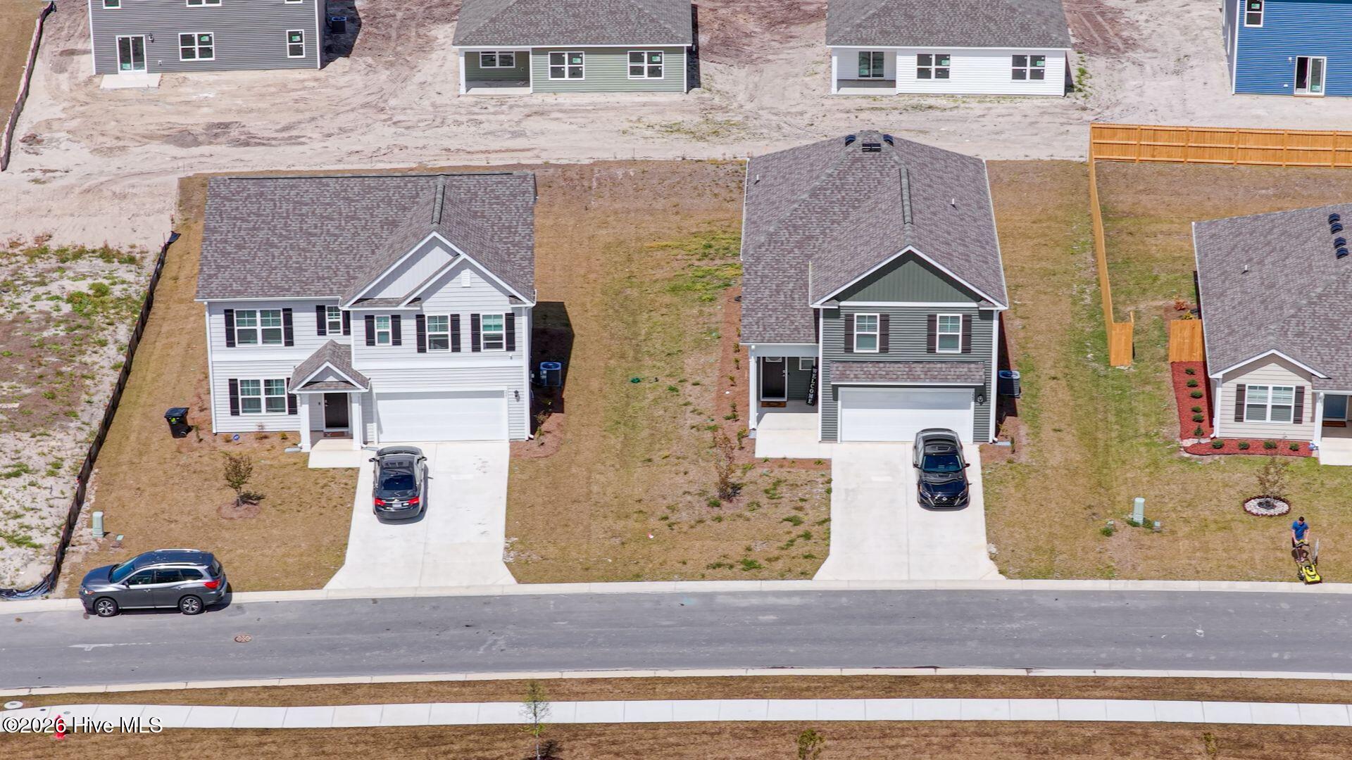 100565372 | Photo 29