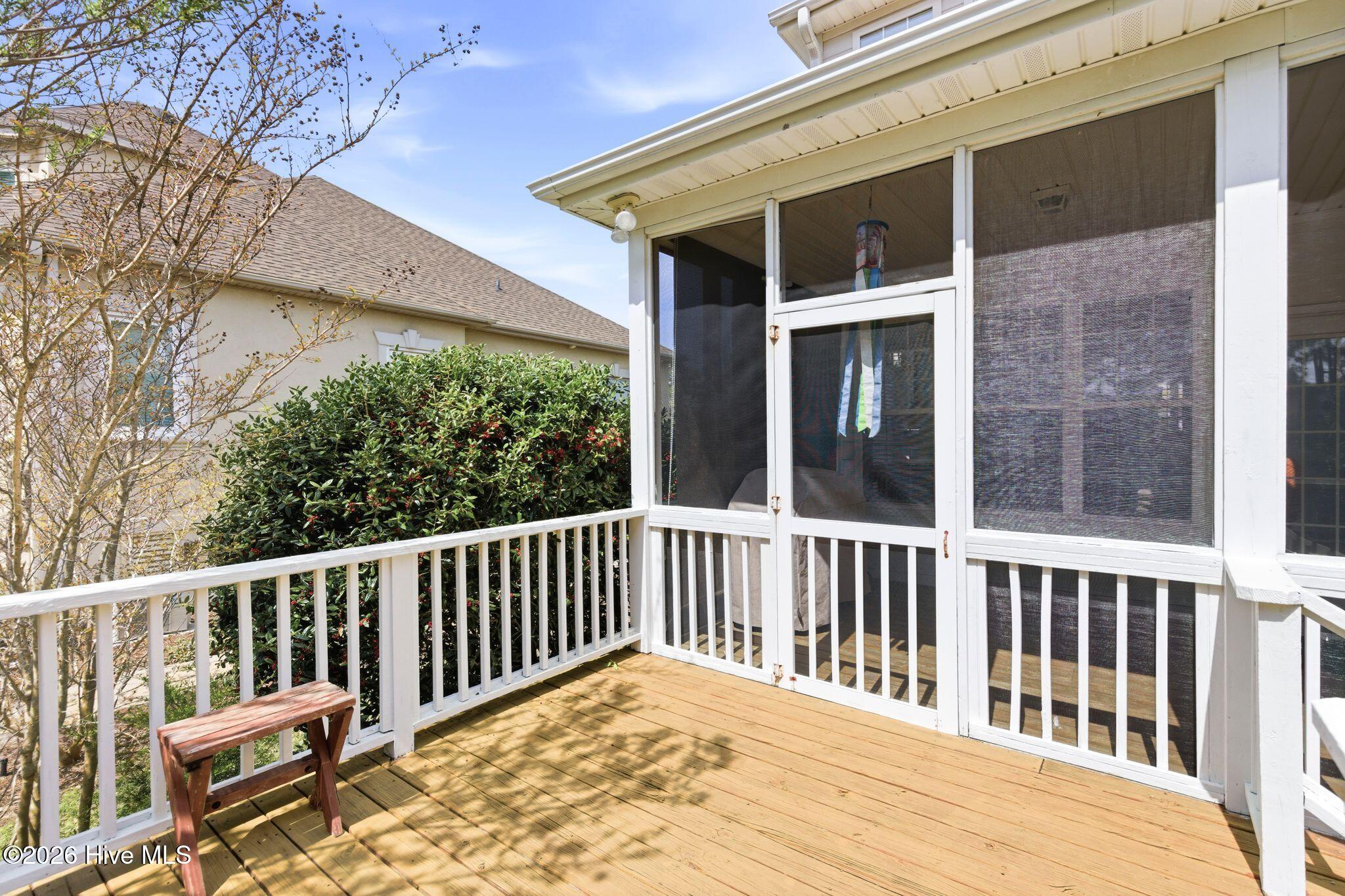 100564291 | Photo 59