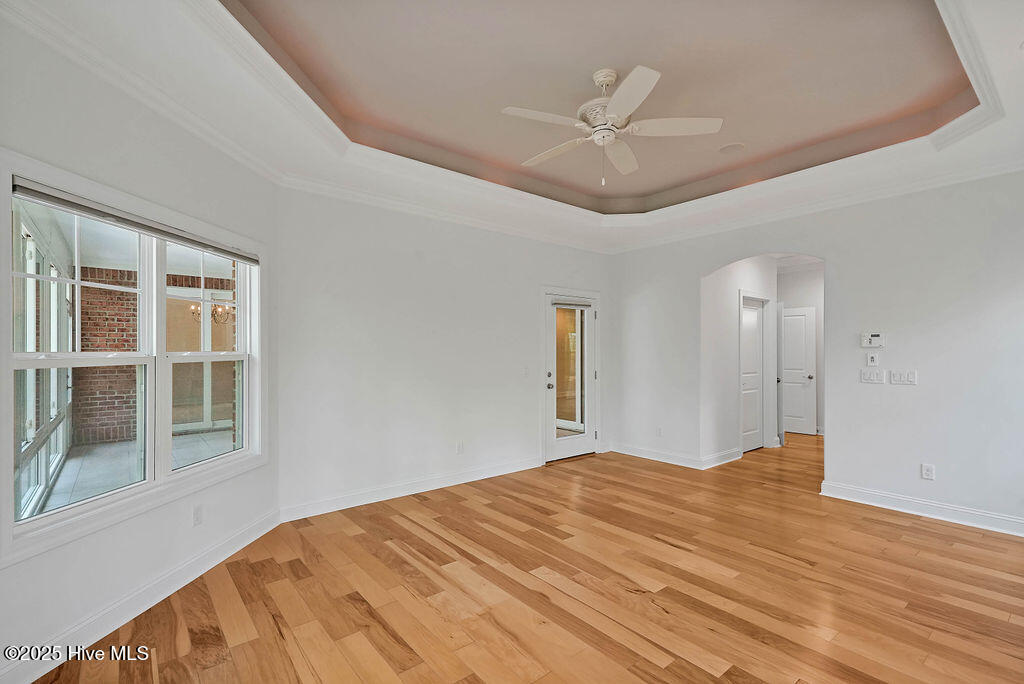 100550023 | Photo 34