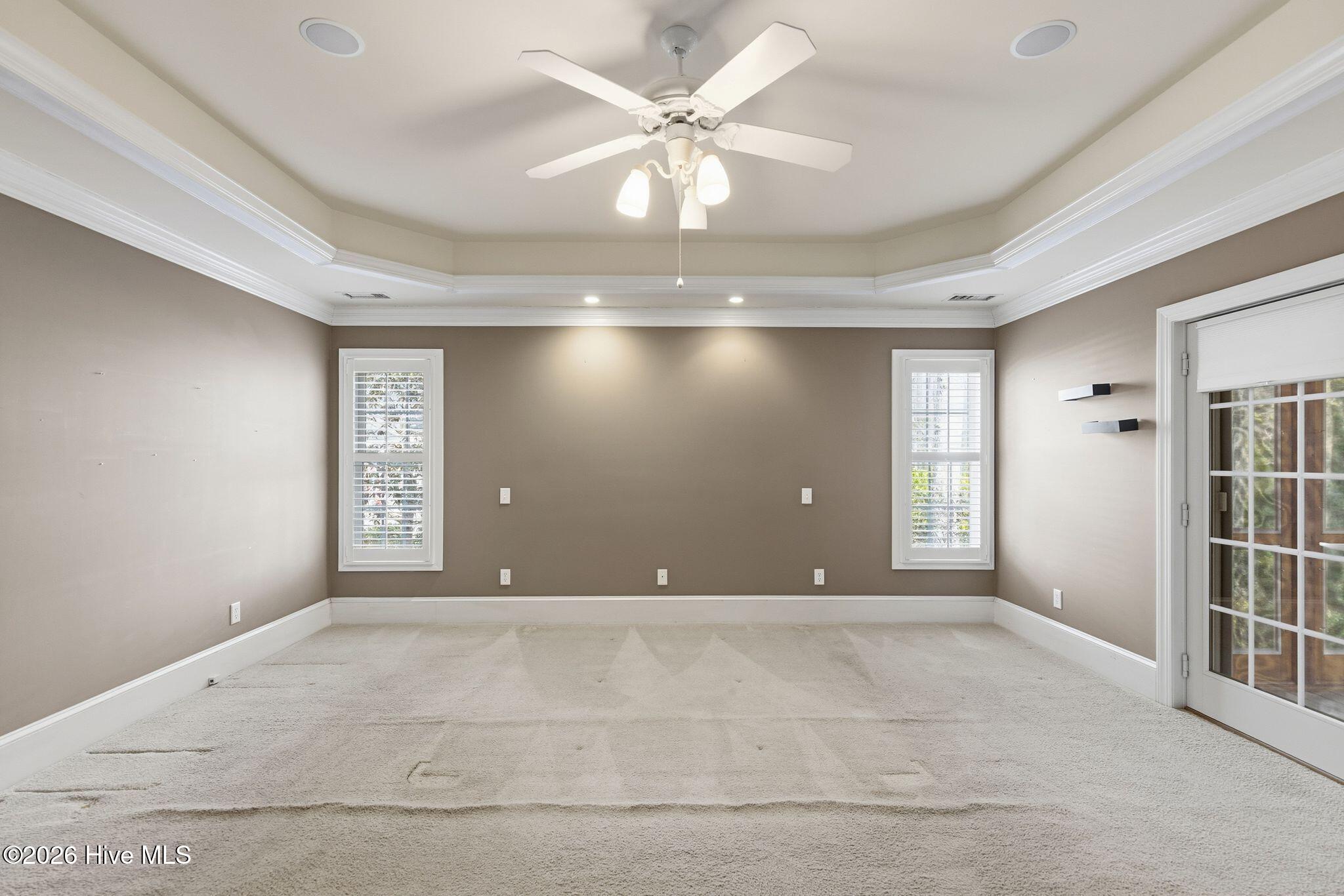 100565083 | Photo 28