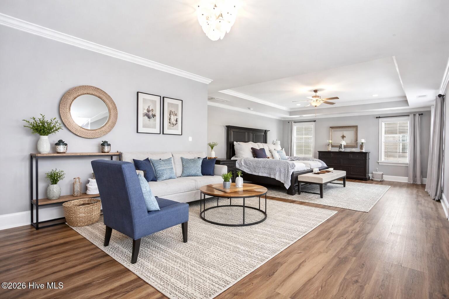 100563287 | Photo 48