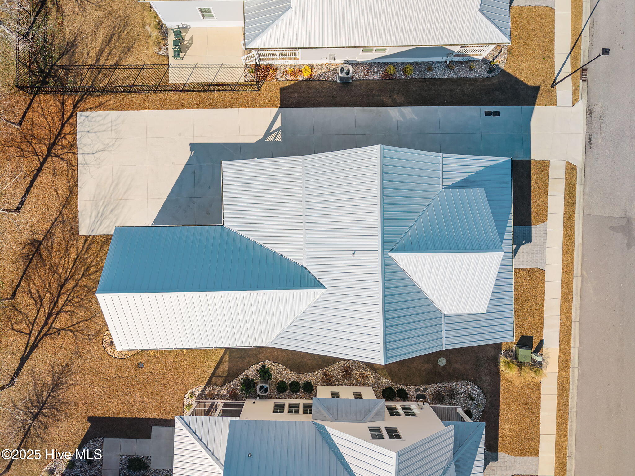 100545804 | Photo 43