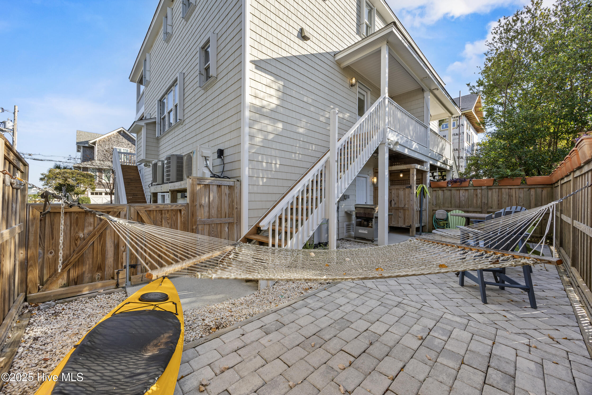 100554805 | Photo 40