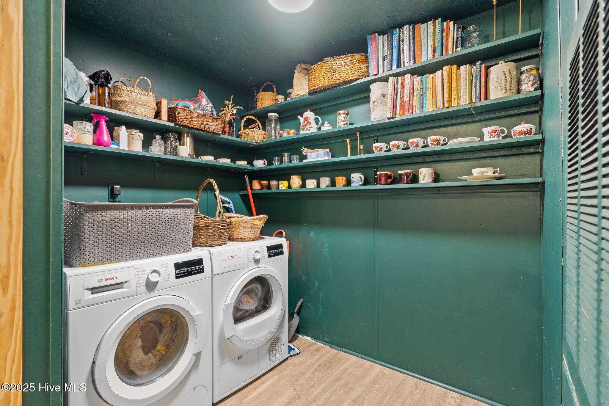 100544596 | Photo 12