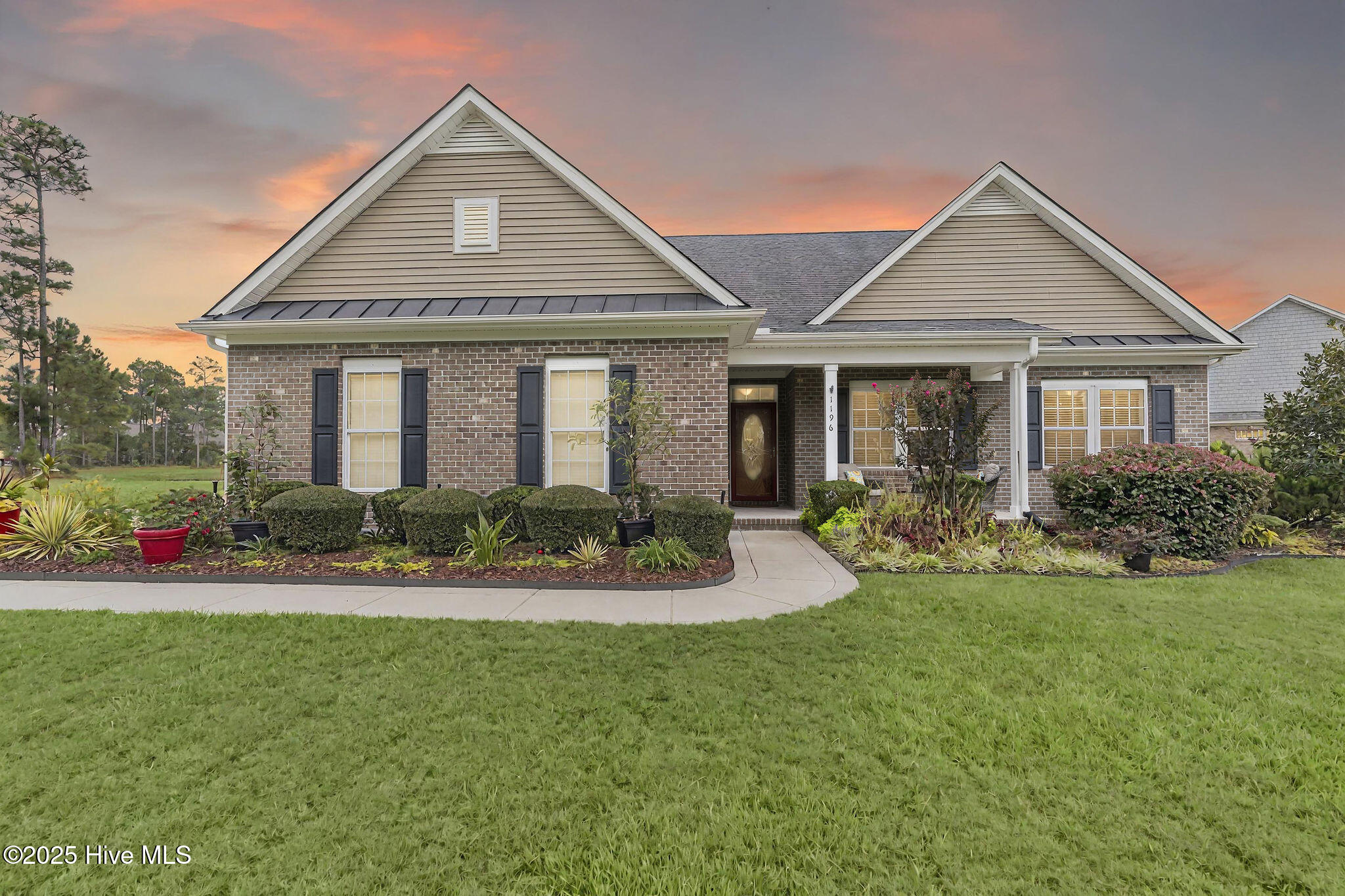 100531104 | Photo 55