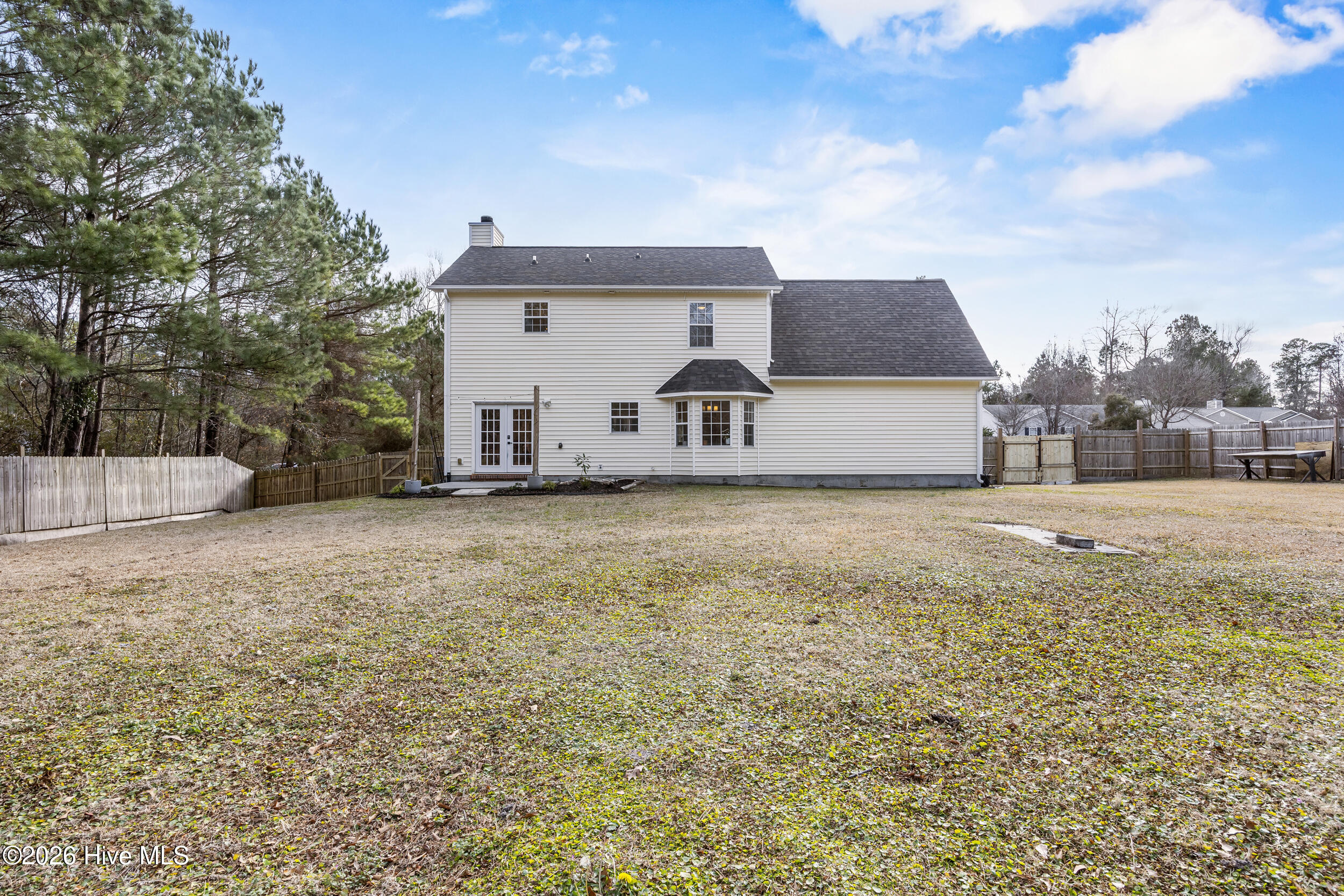 100547983 | Photo 36