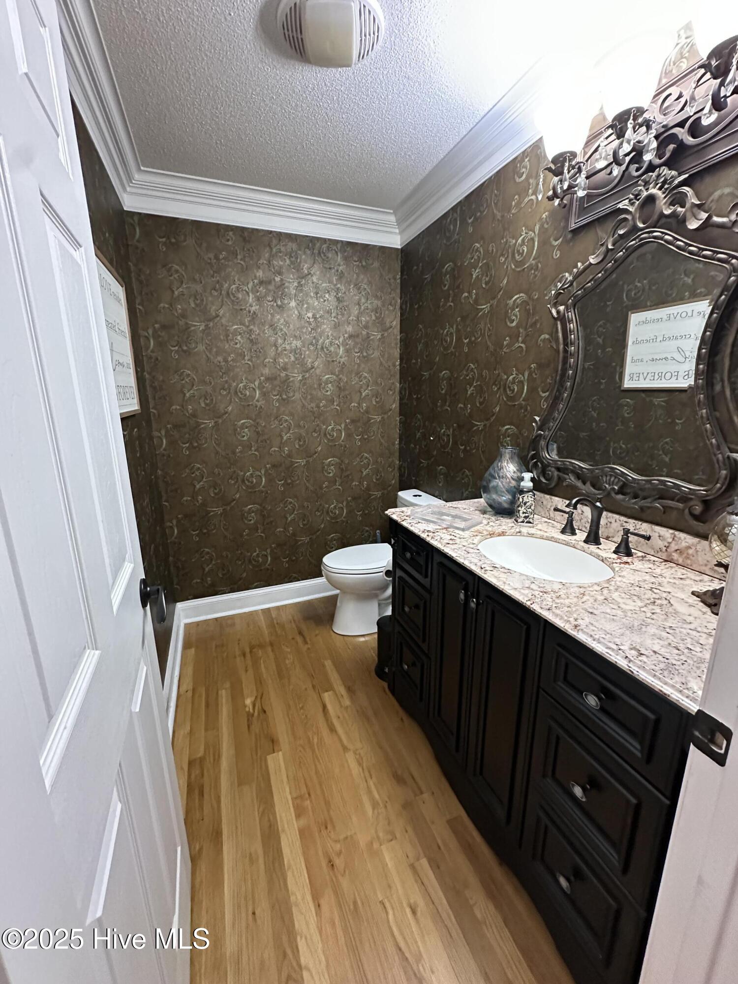 100514130 | Photo 15