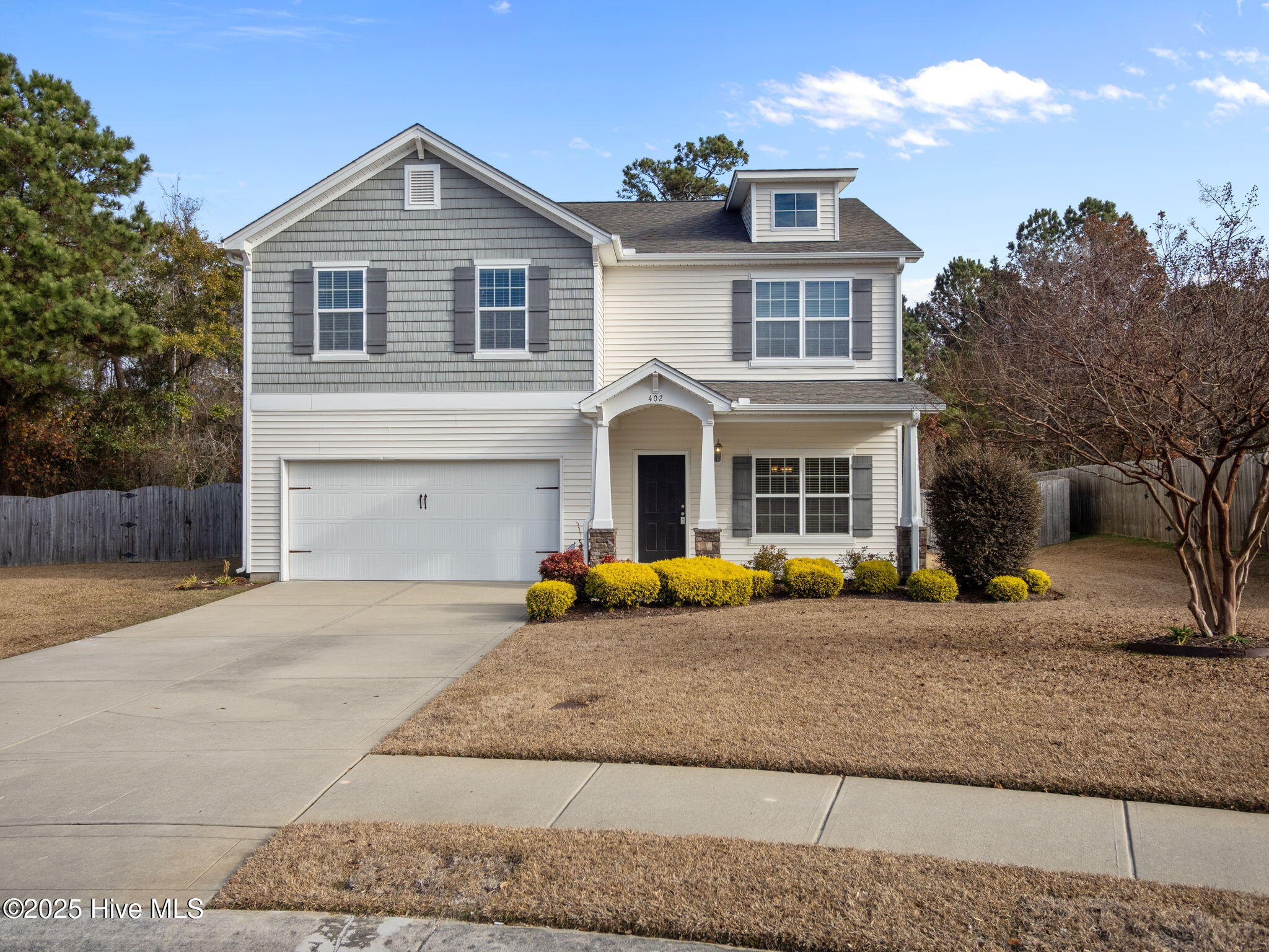 100545403 | Photo 51