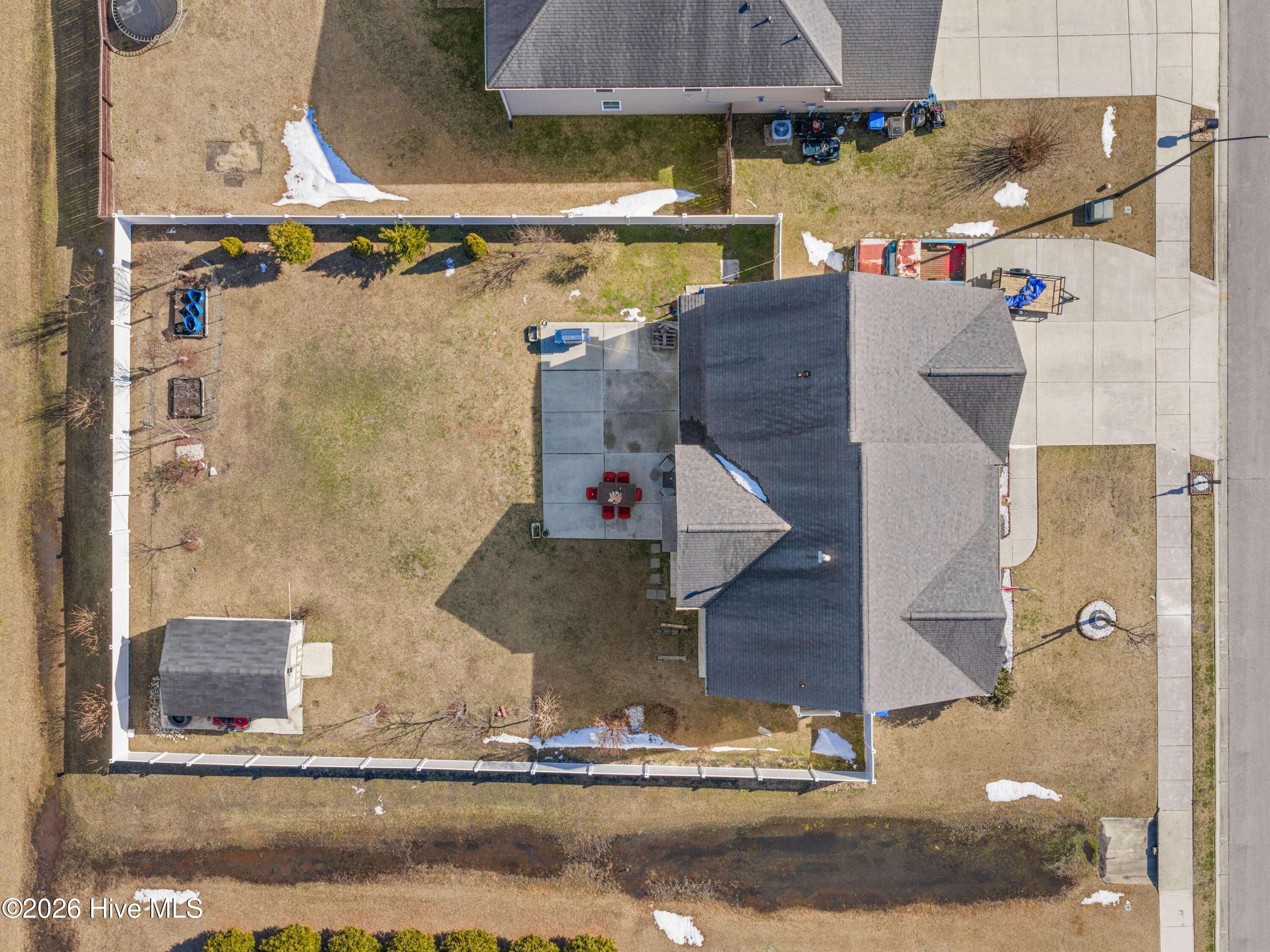 100553389 | Photo 63