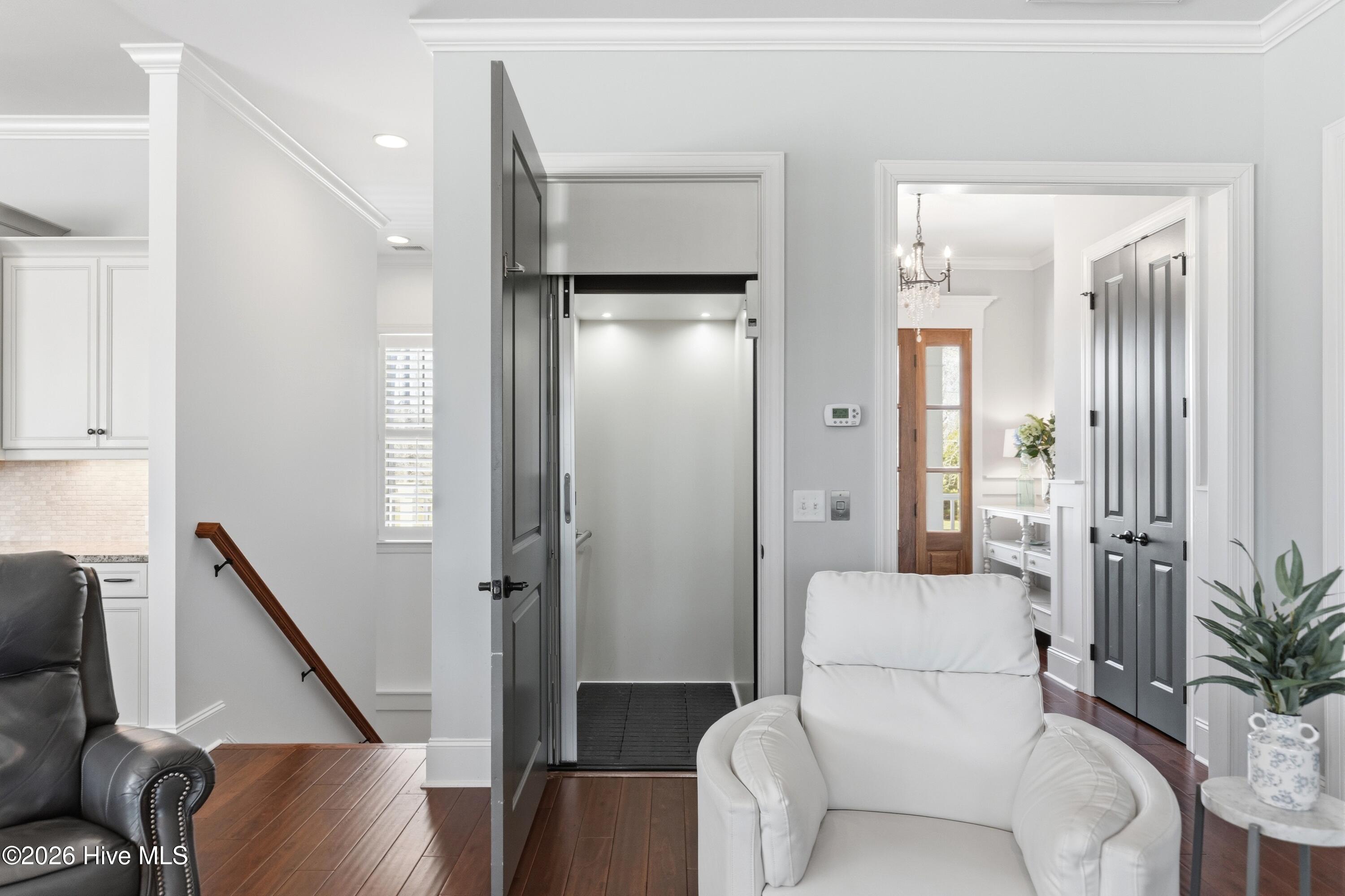 100556078 | Photo 18