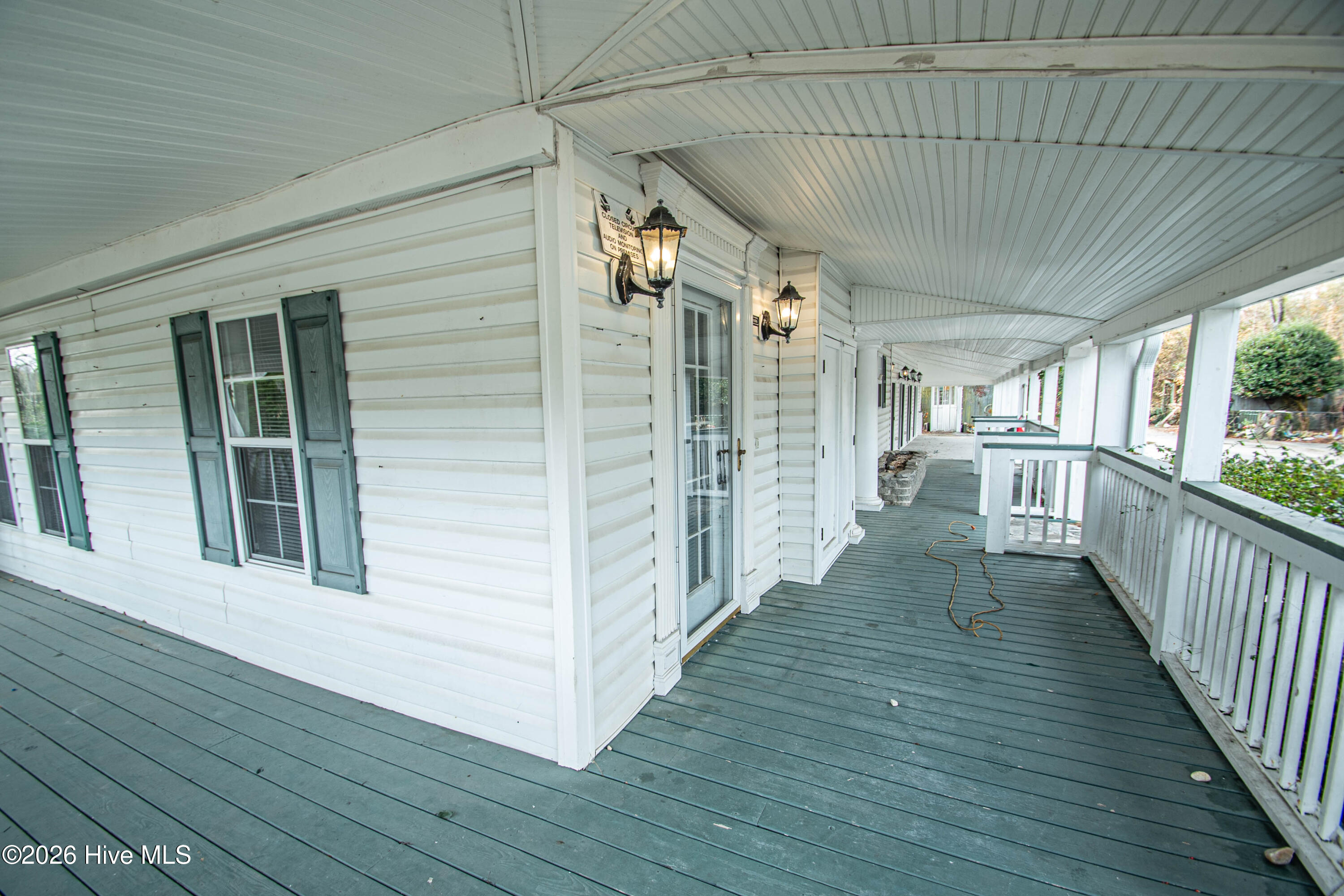 100554642 | Photo 108