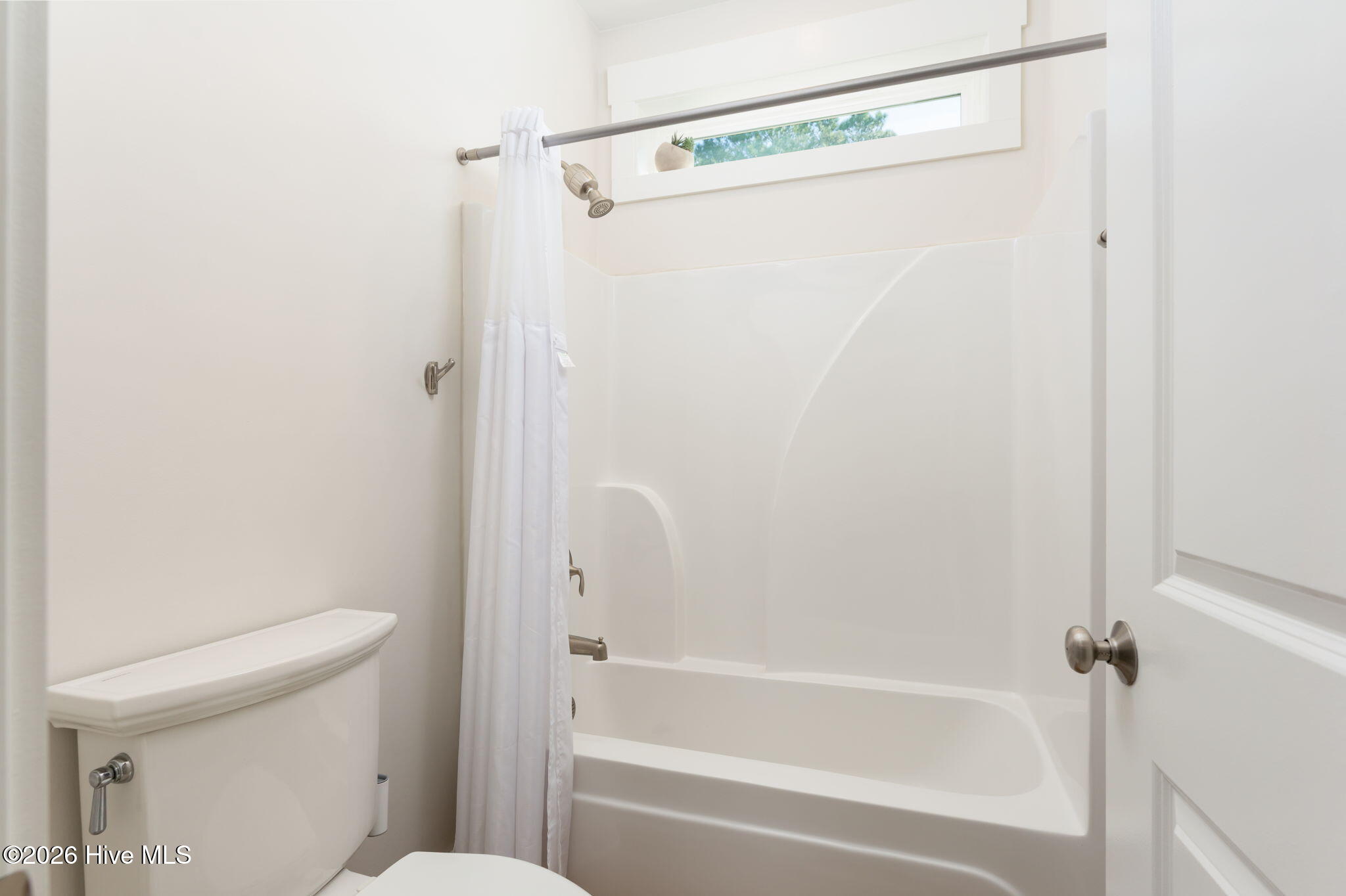 100564713 | Photo 41