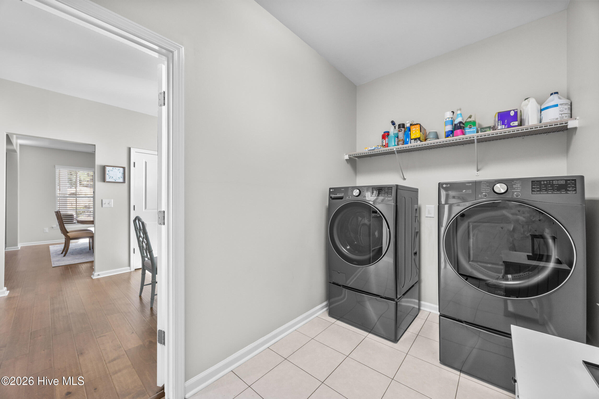 100553871 | Photo 47