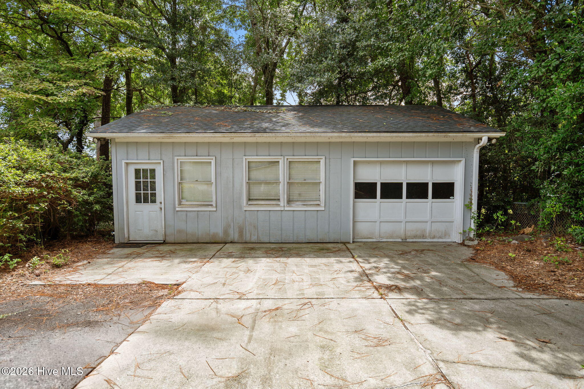 100525803 | Photo 52