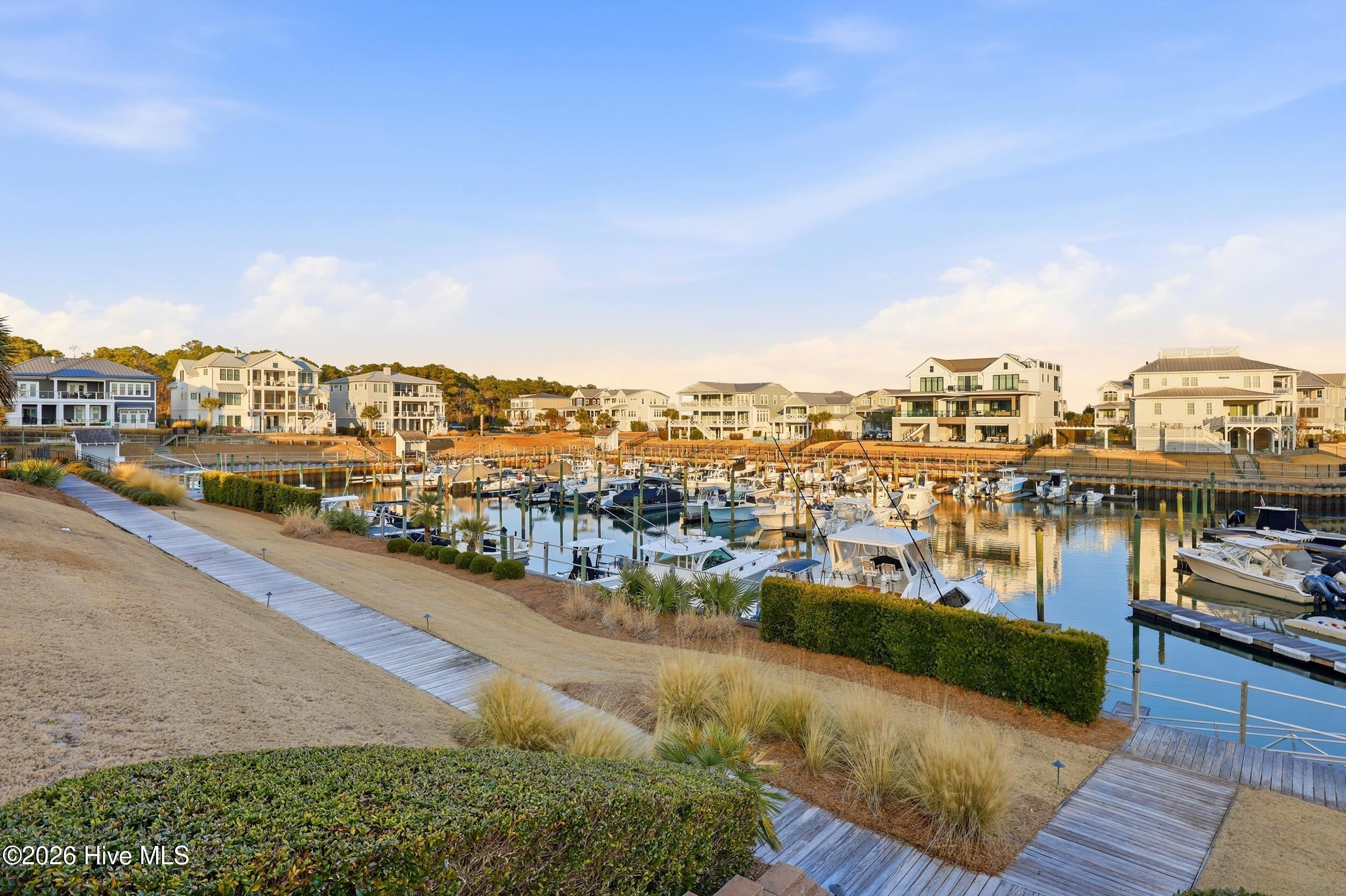 100567048 | Photo 49