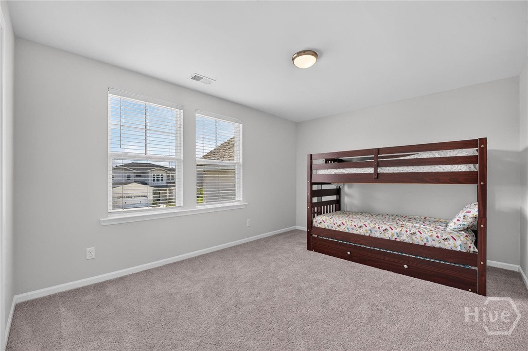 Guest Bedroom 4
Second Floor