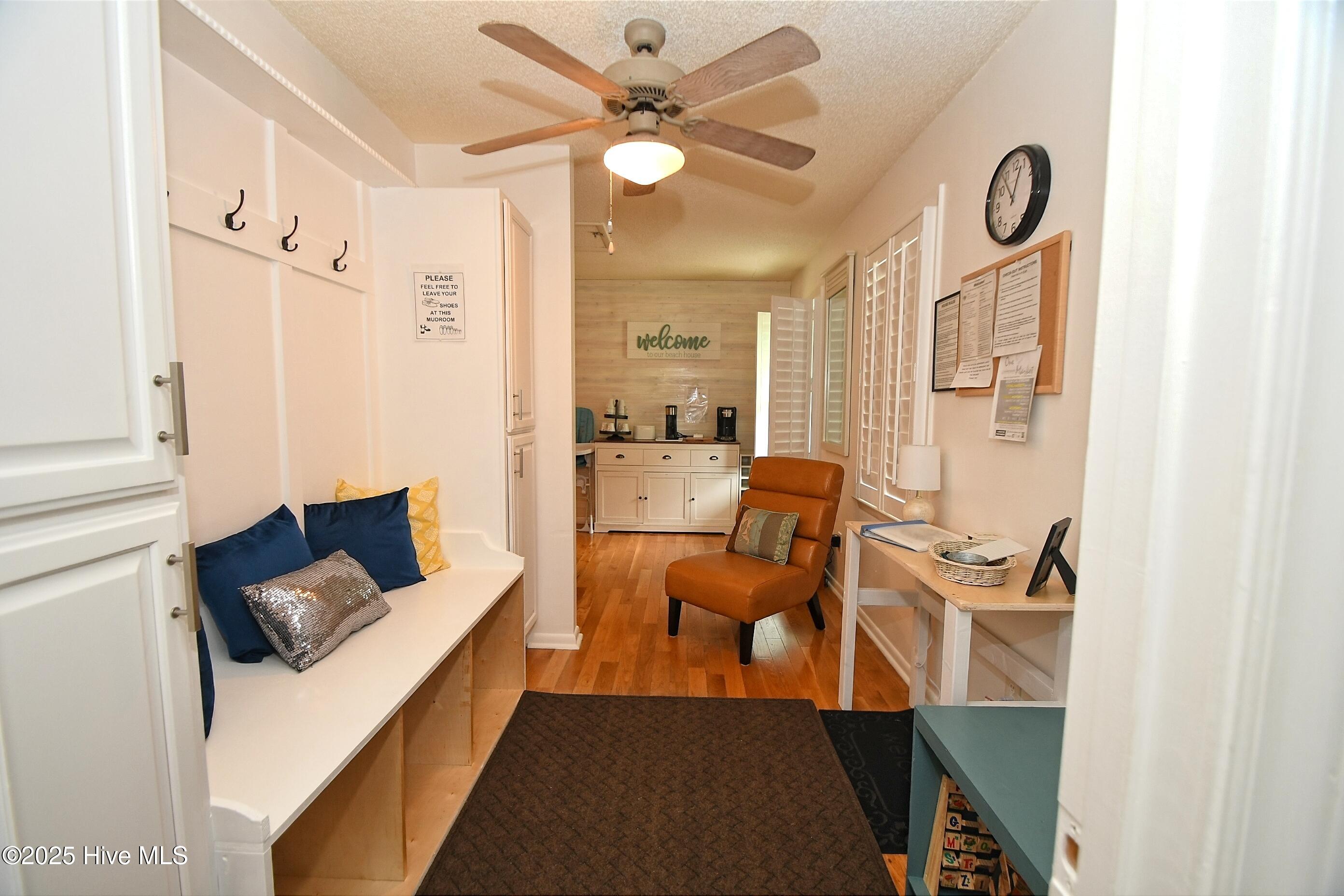 100523819 | Photo 17