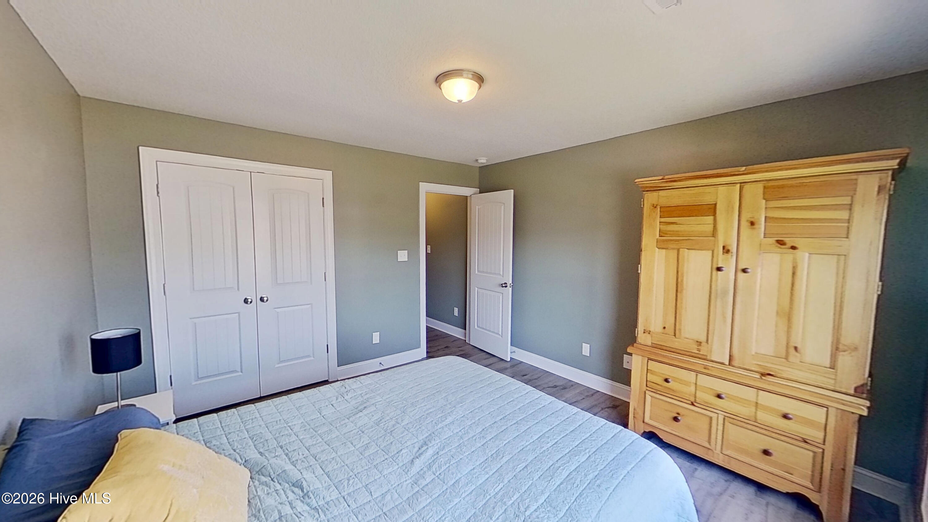 100566911 | Photo 26