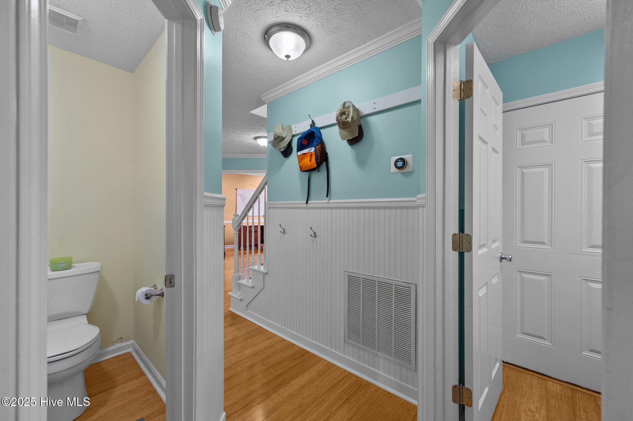 100548060 | Photo 17