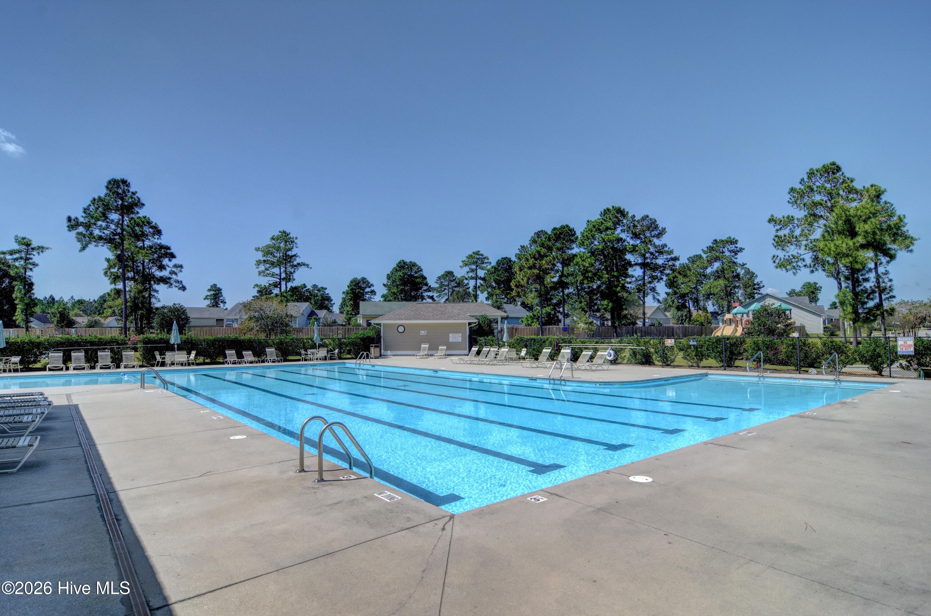 100561513 | Photo 43