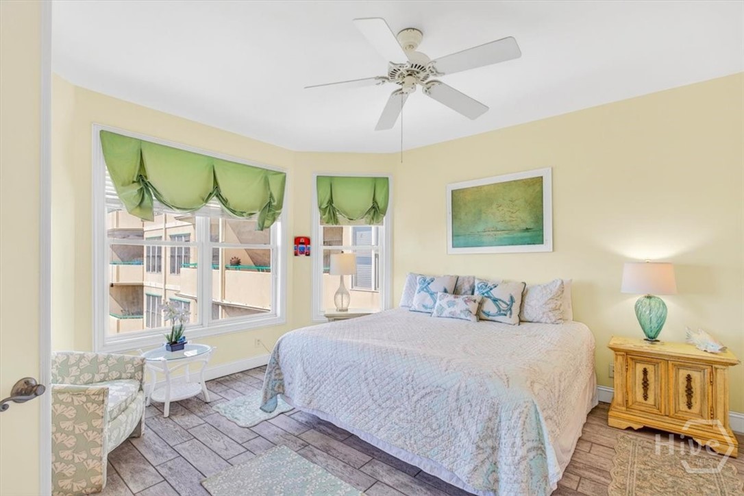 Large primary suite with king sized bed and direct ocean views!