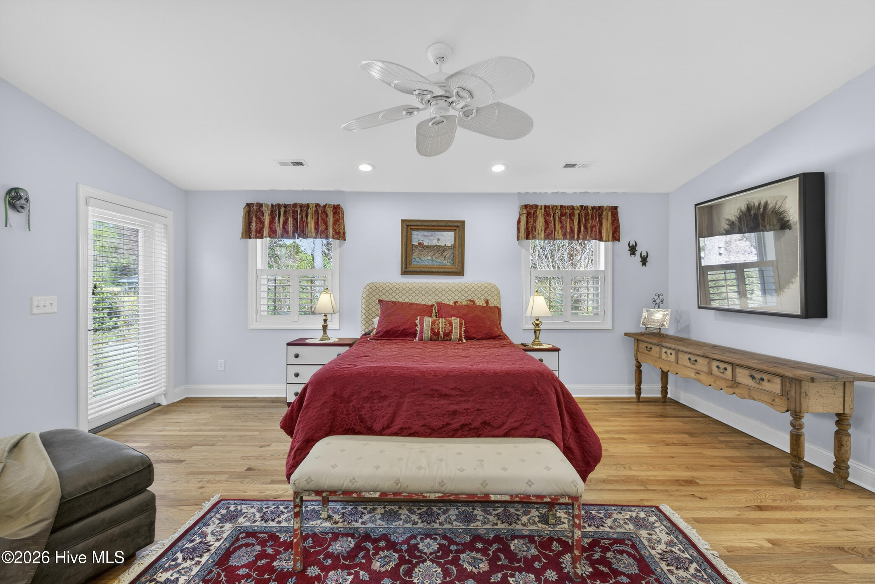 100559114 | Photo 24